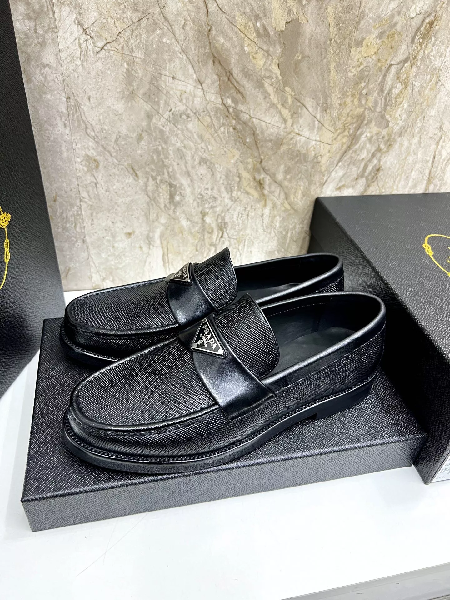 Prada Leather Shoes For Men Functional 7420