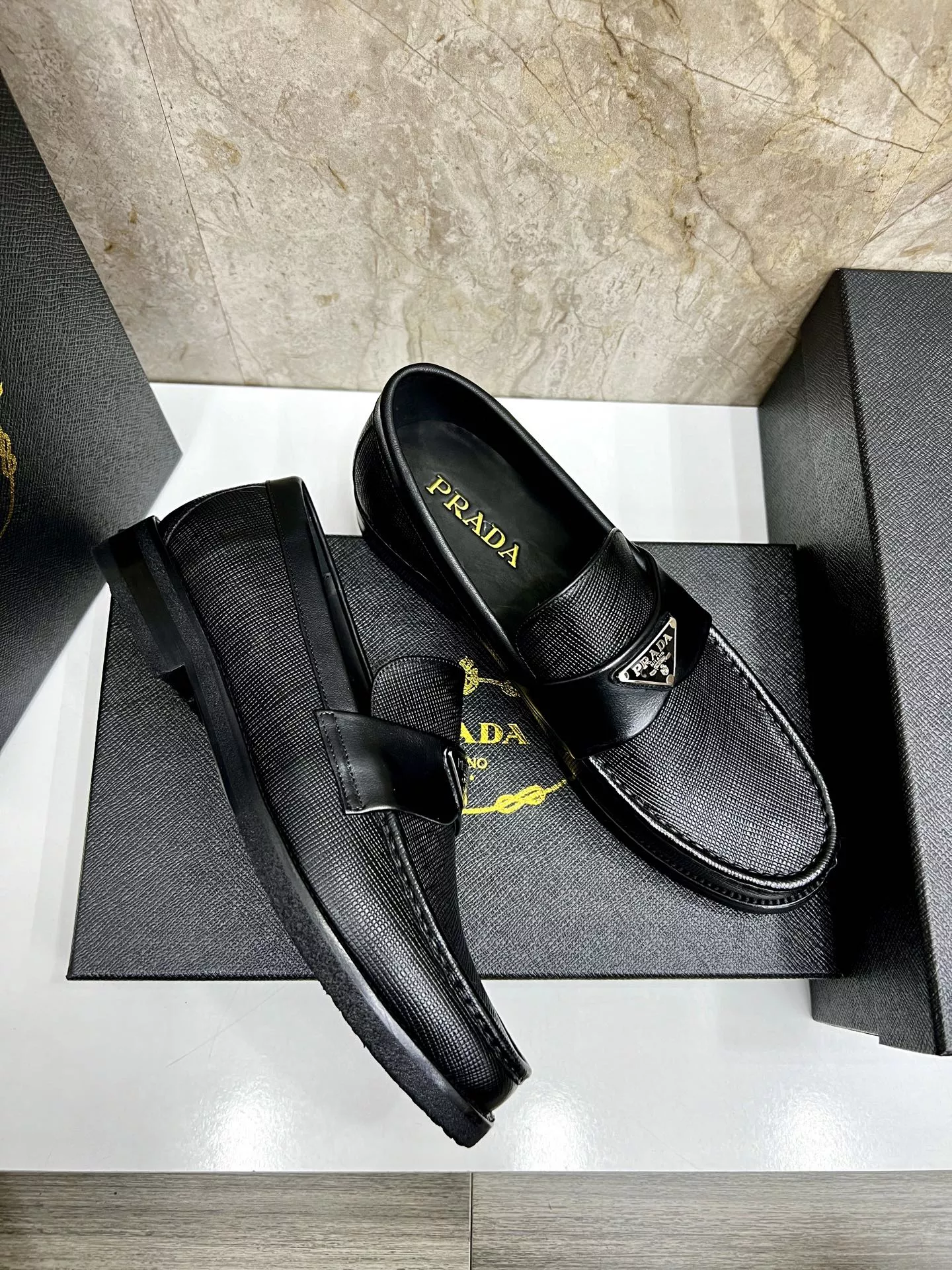 Prada Leather Shoes For Men Functional 7420