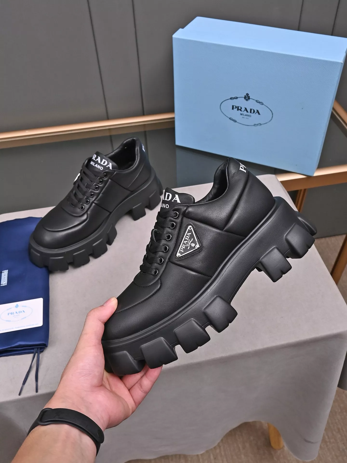 Prada Leather Shoes For Men GoodFit 7822