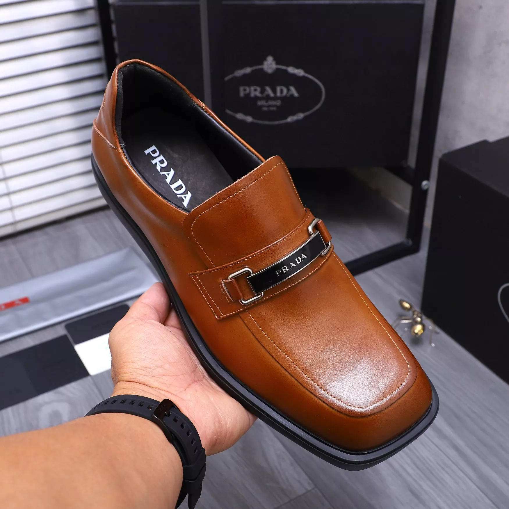 Prada Leather Shoes For Men Resilient 1558
