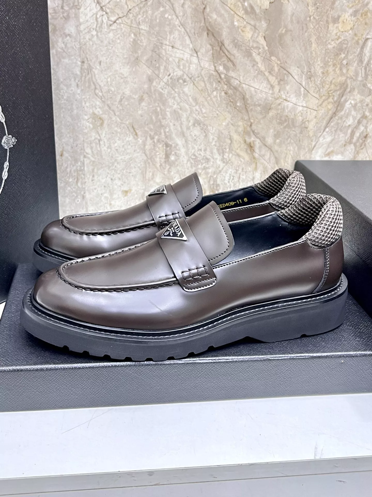Prada Leather Shoes For Men Sophisticated 1018
