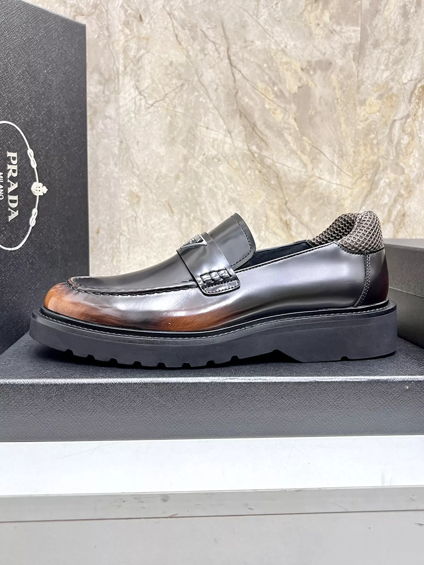 Prada Leather Shoes For Men Sophisticated 6508
