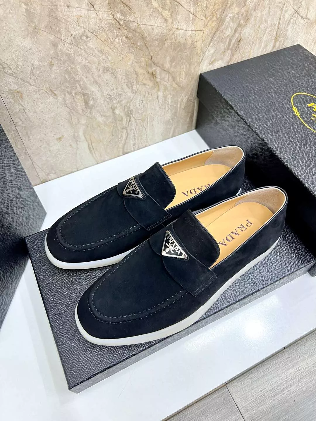 Prada Leather Shoes For Men Stylish 6580