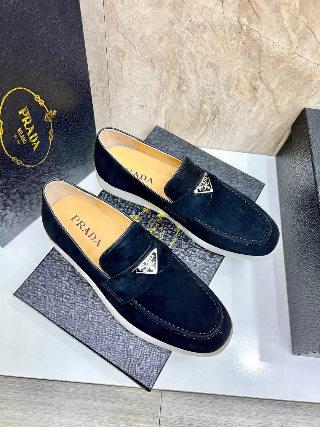 Prada Leather Shoes For Men Stylish 6580