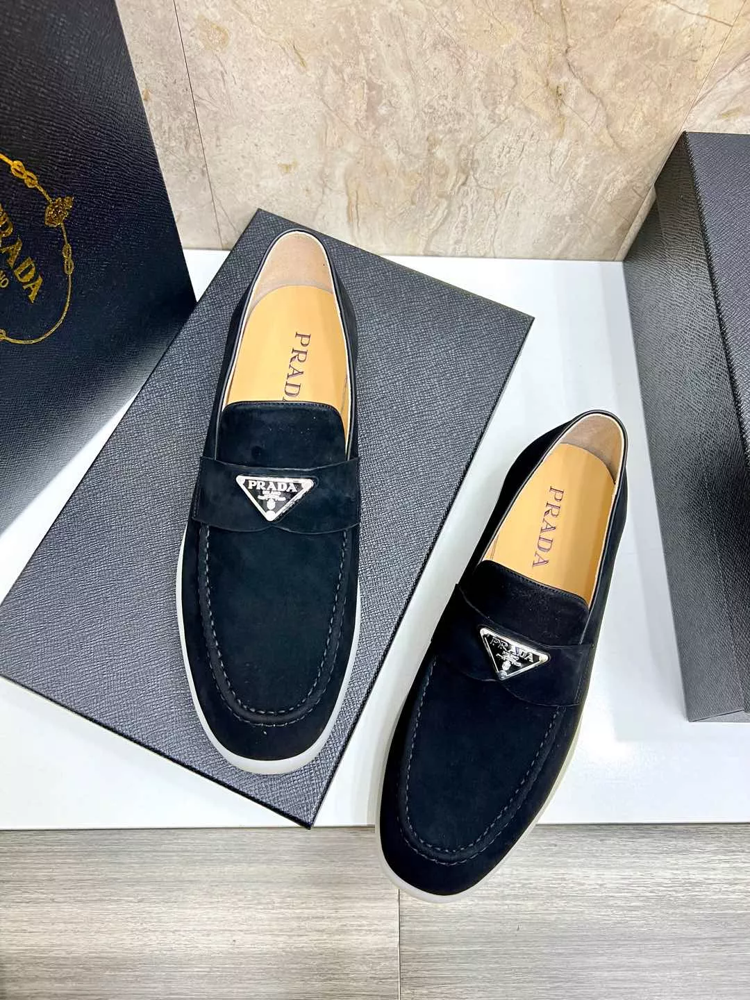 Prada Leather Shoes For Men Stylish 6580