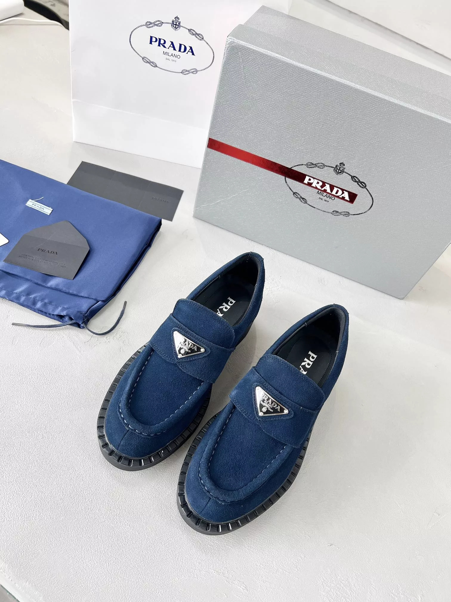 Prada Leather Shoes For Men Trendy 4723