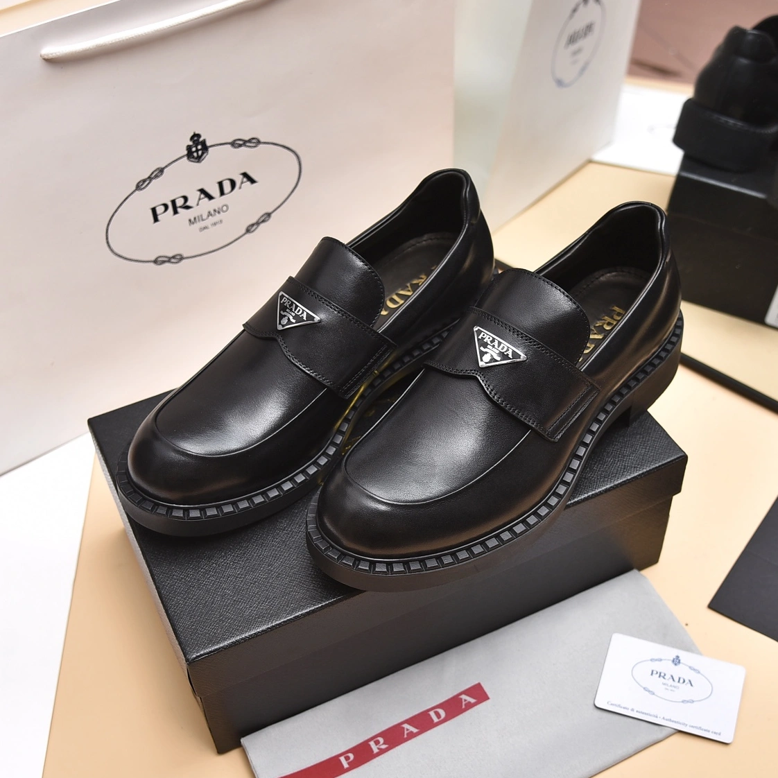 Prada Leather Shoes For Men Trendy 693