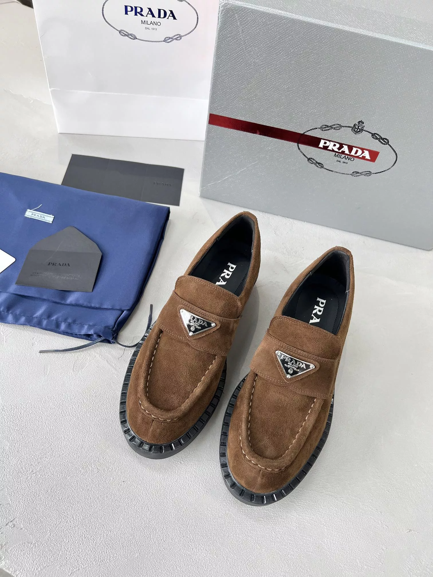 Prada Leather Shoes For Men WellDesigned 733