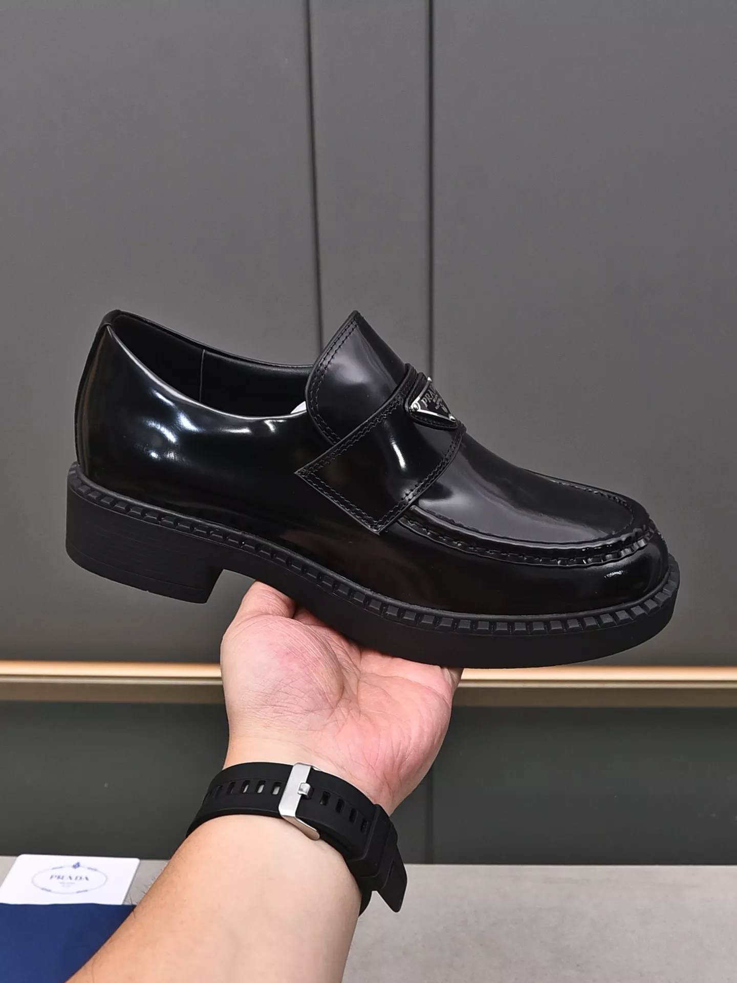 Prada Leather Shoes For Women Flexible 2099