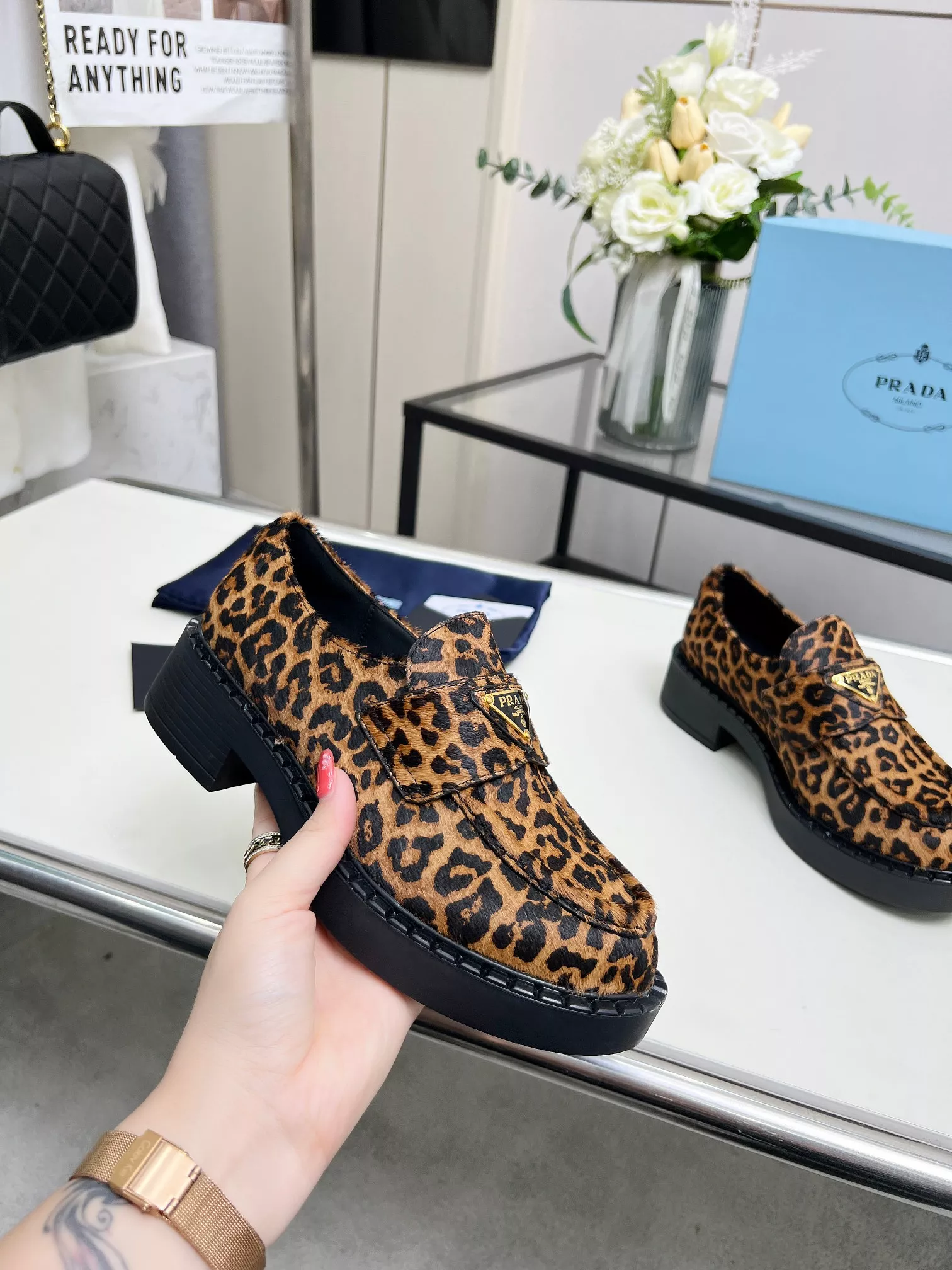 Prada Leather Shoes For Women Flexible 5255
