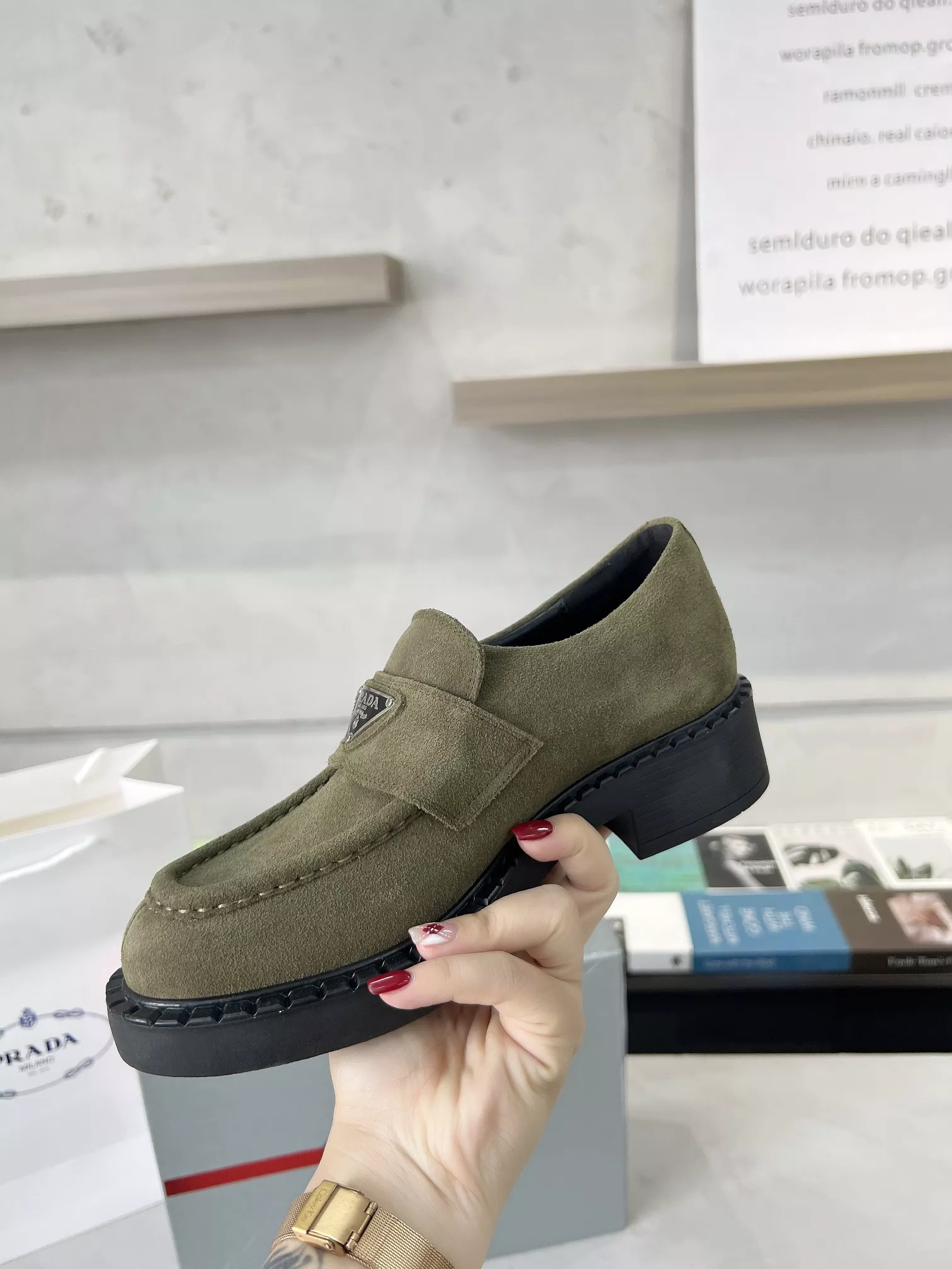 Prada Leather Shoes For Women NewStyle 2058