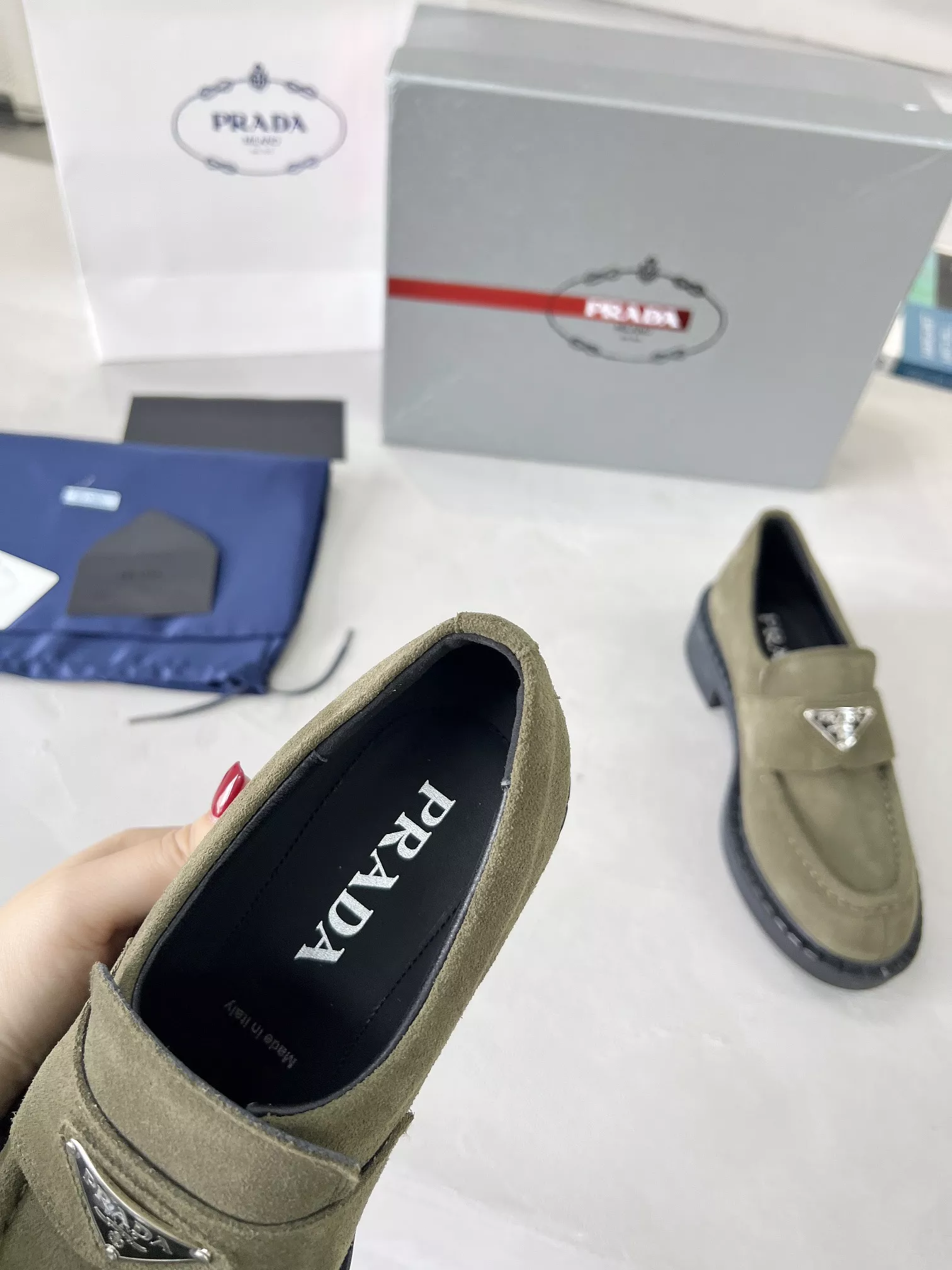 Prada Leather Shoes For Women NewStyle 2058