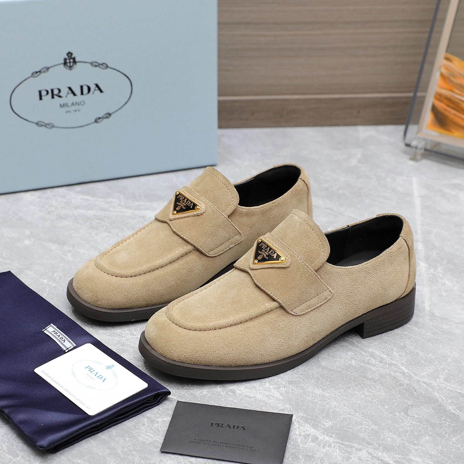 Prada Leather Shoes For Women UrbanStyle 3833