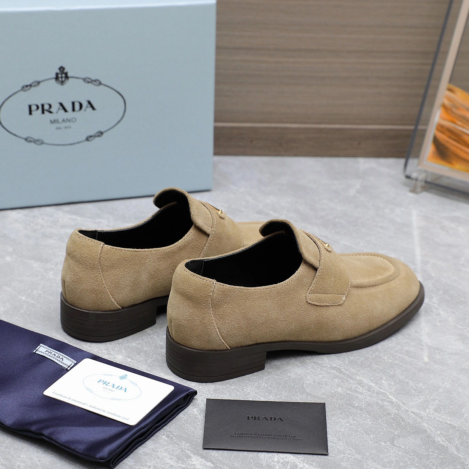Prada Leather Shoes For Women UrbanStyle 3833
