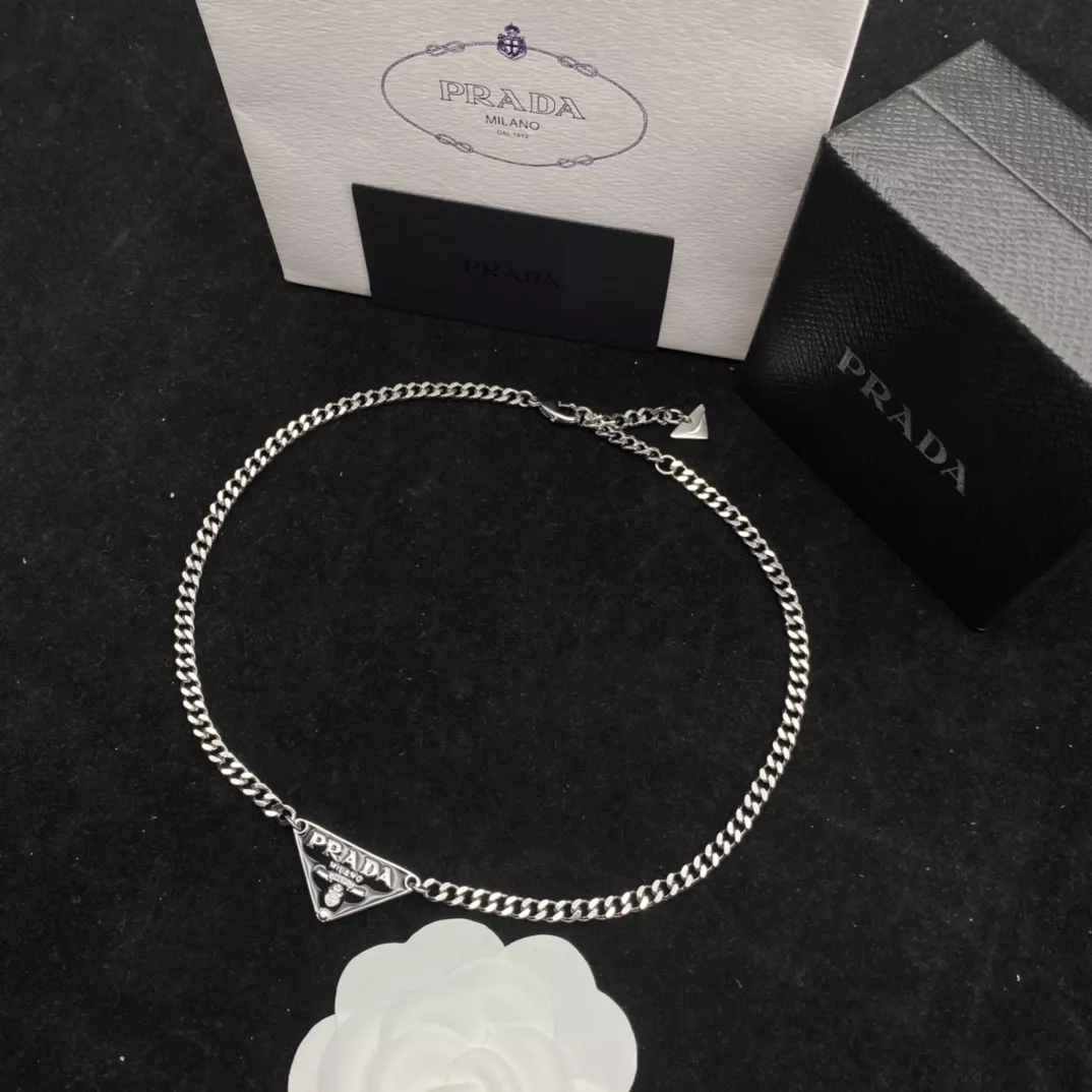 Prada Necklaces Elegant 1107