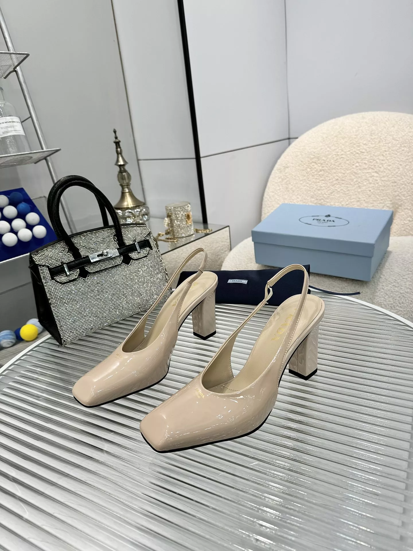 Prada Sandal For Women Bold 8072
