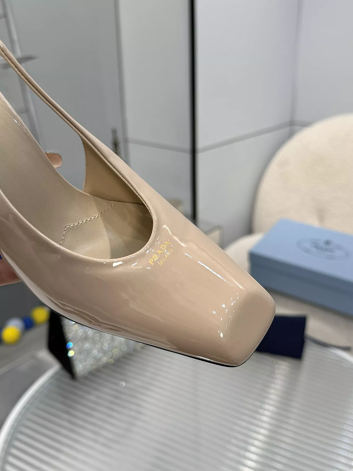 Prada Sandal For Women Bold 8072