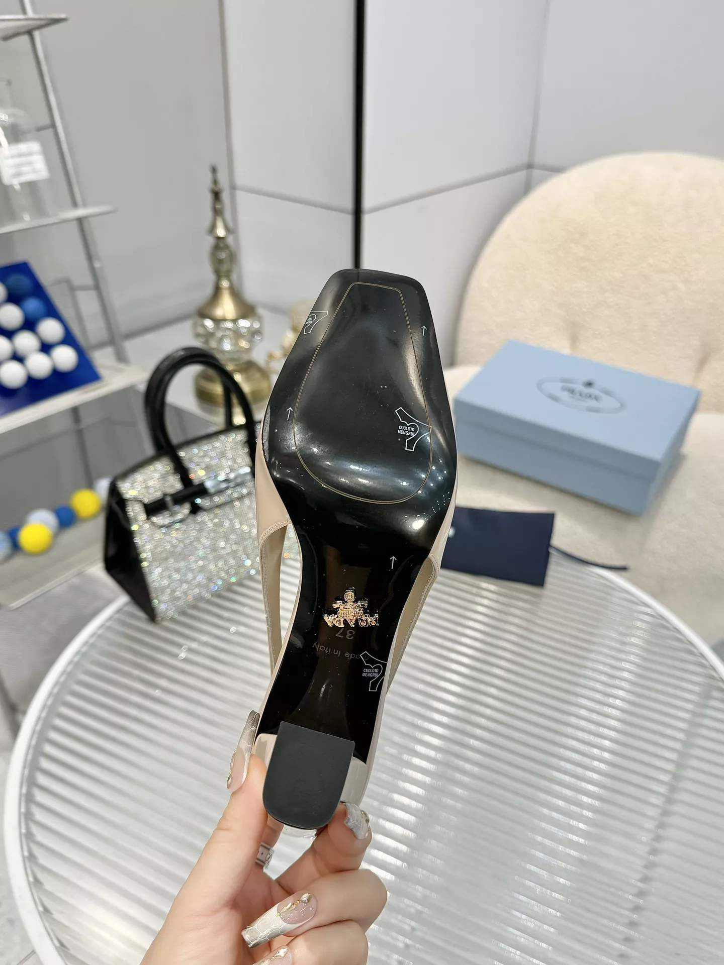 Prada Sandal For Women Bold 8072
