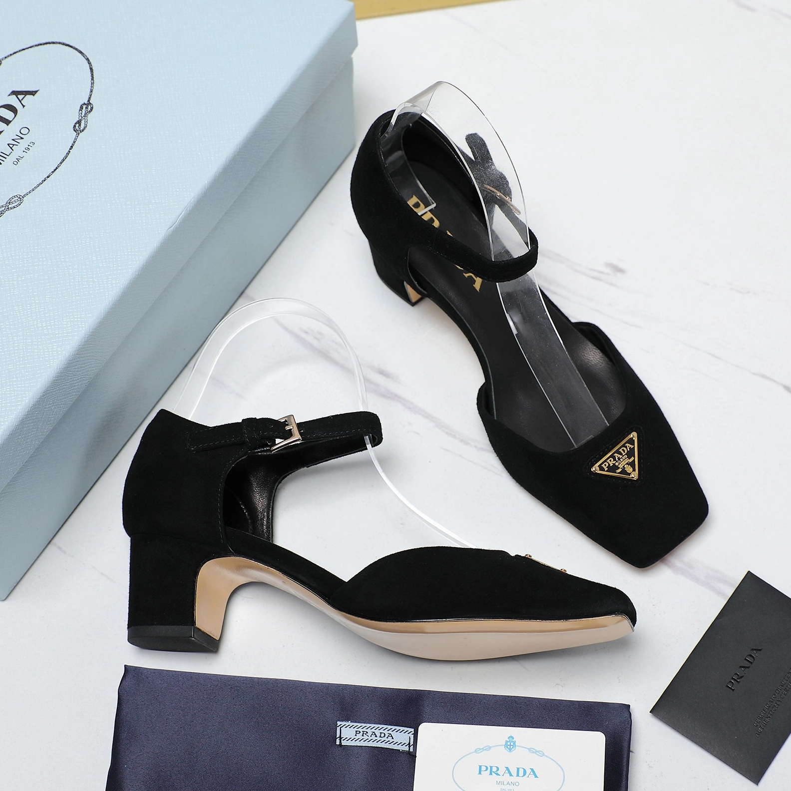 Prada Sandal For Women Breathable 1394