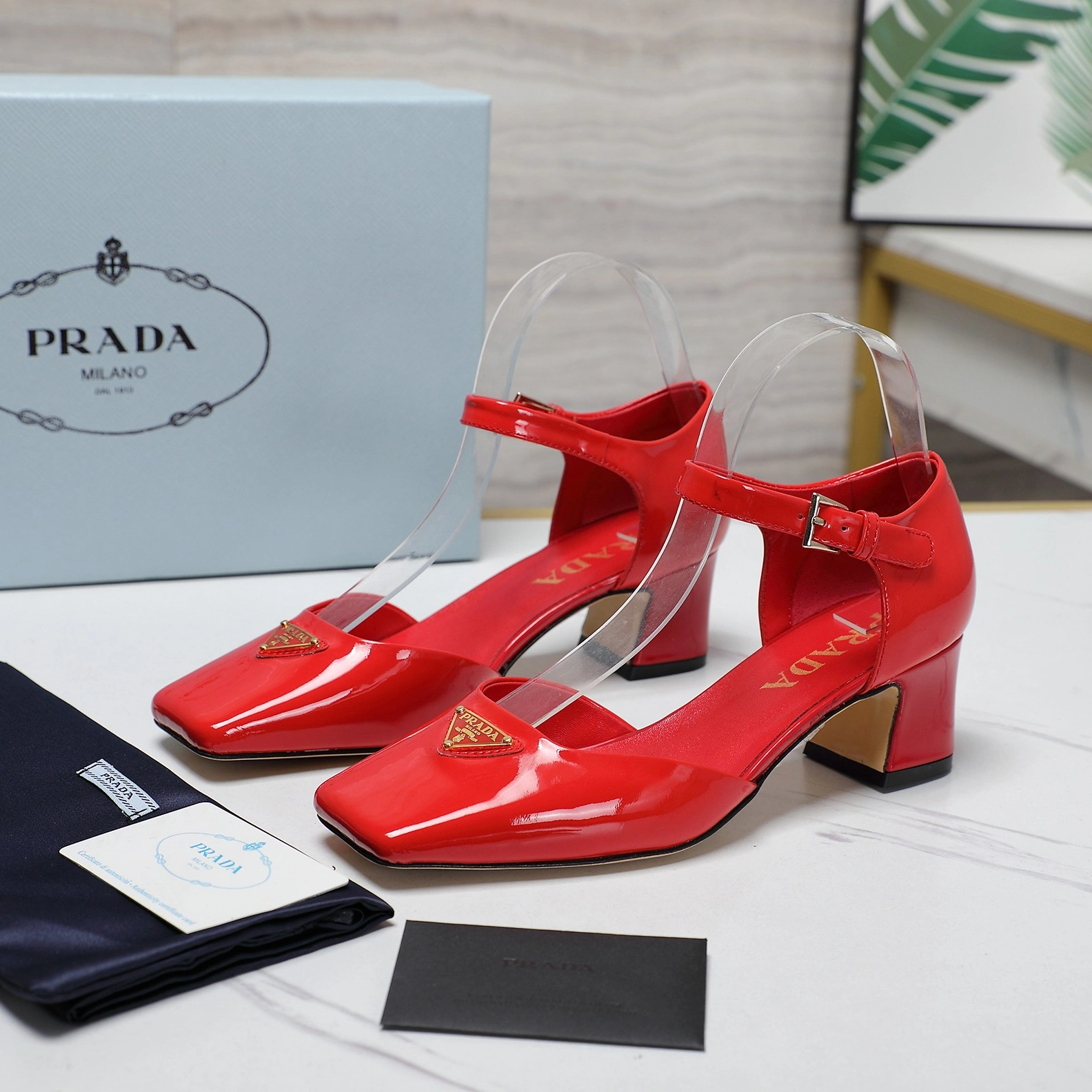 Prada Sandal For Women Refined 7941
