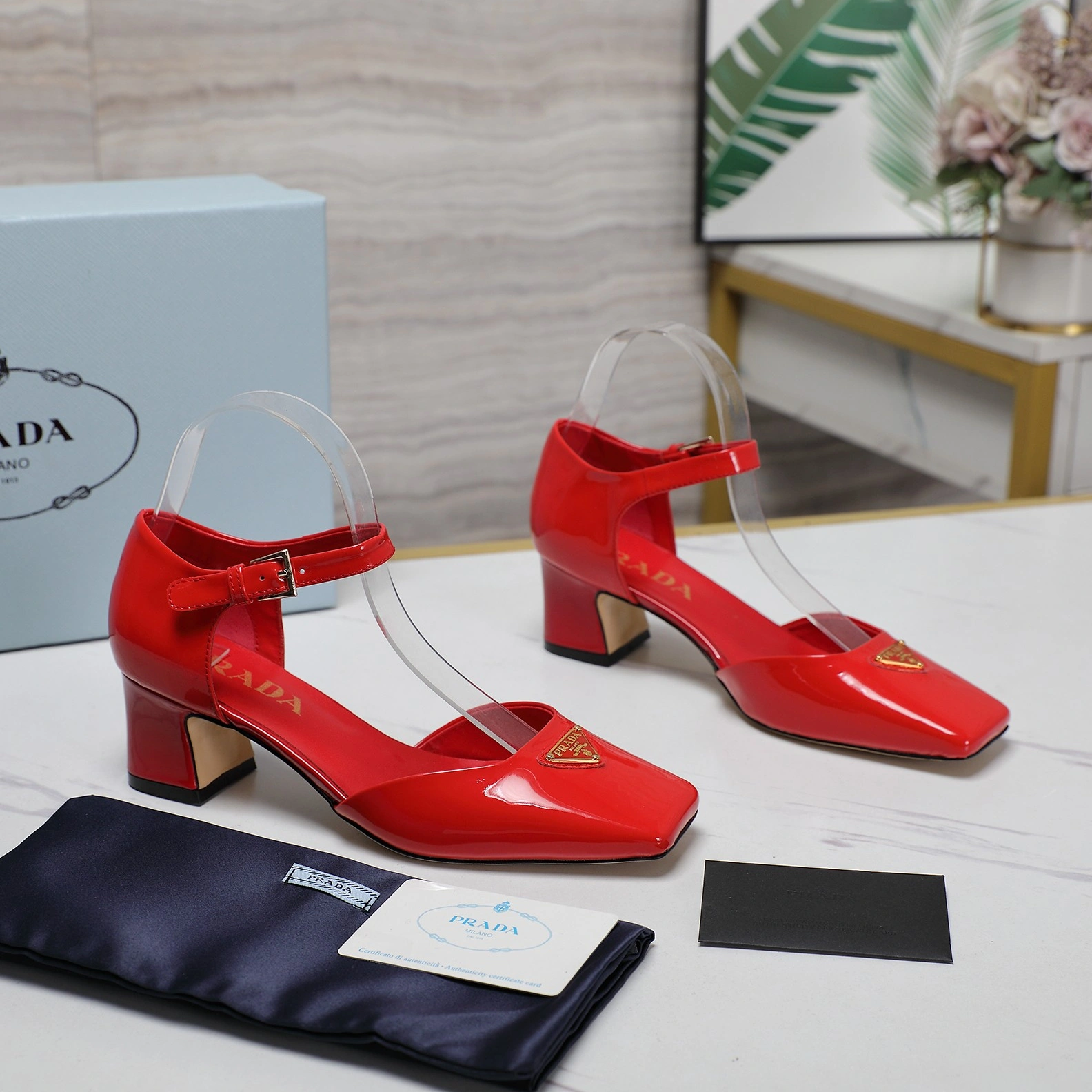 Prada Sandal For Women Refined 7941