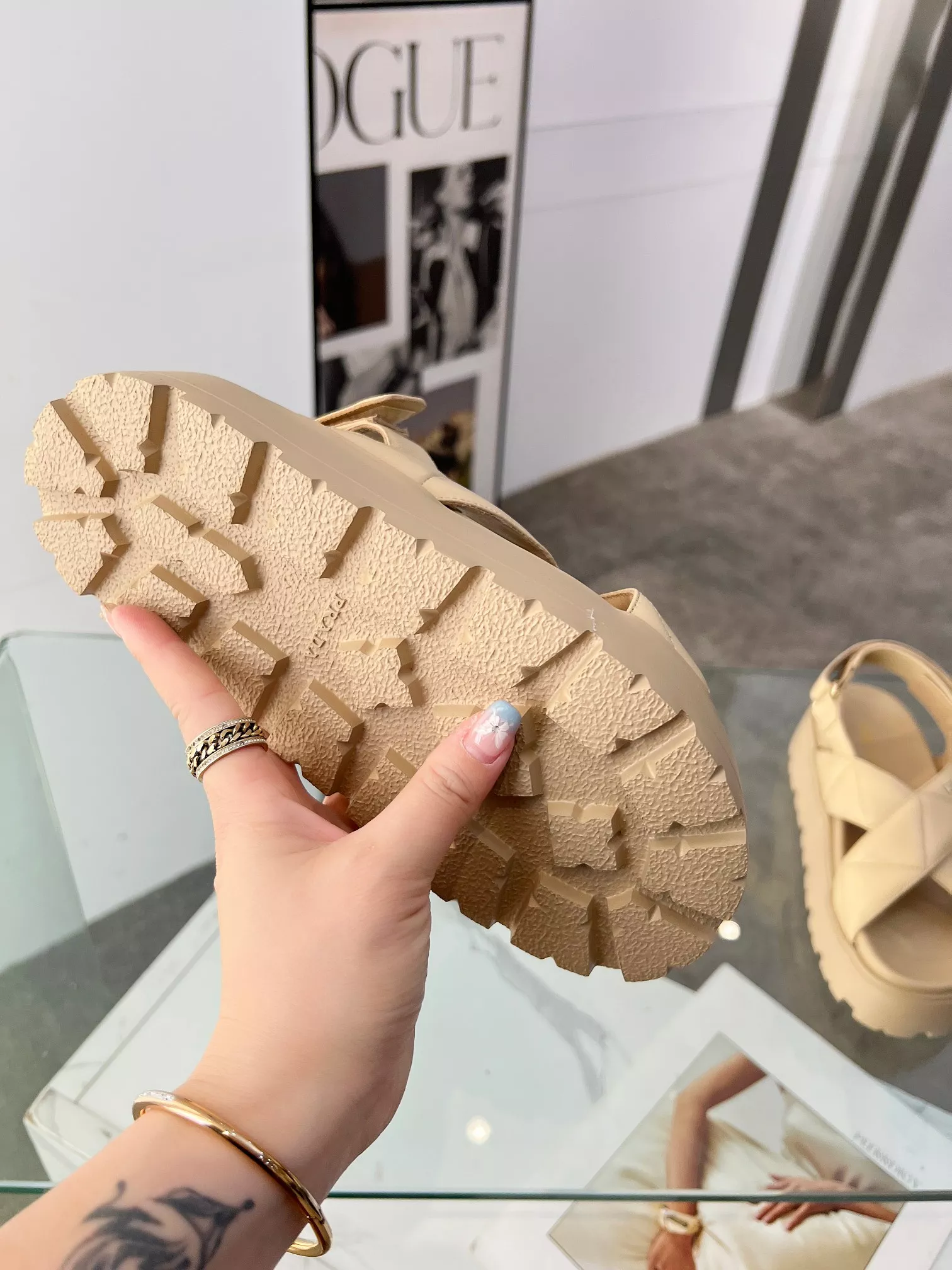 Prada Sandal For Women Sleek 4767
