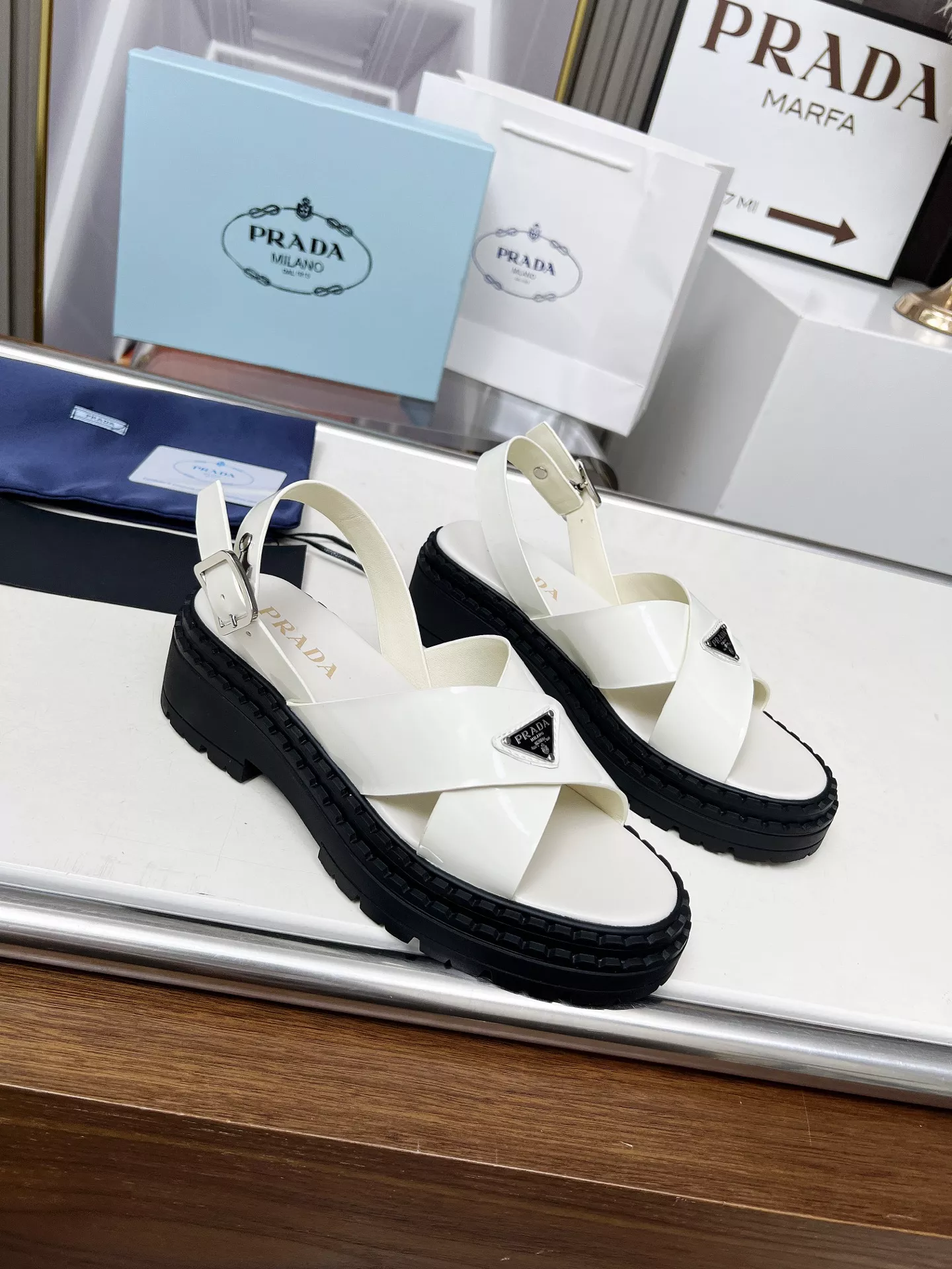 Prada Sandal For Women Unique 2349