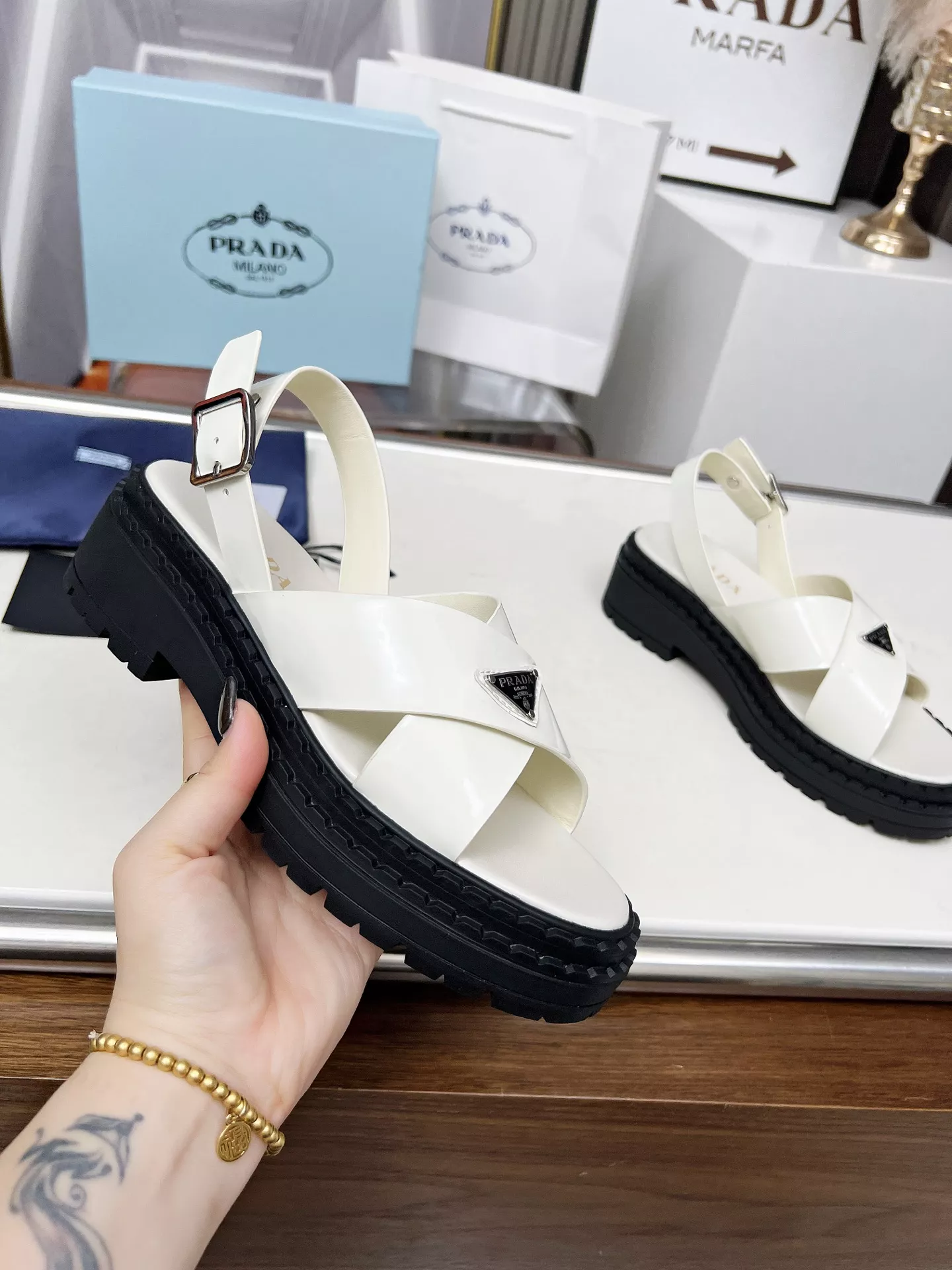 Prada Sandal For Women Unique 2349