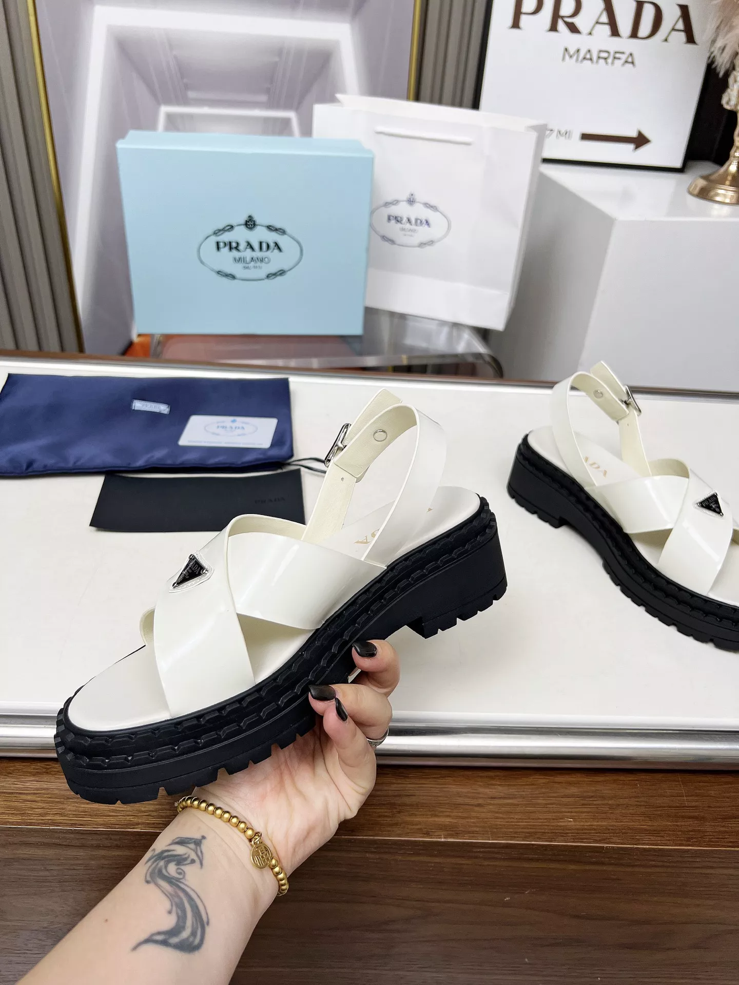 Prada Sandal For Women Unique 2349