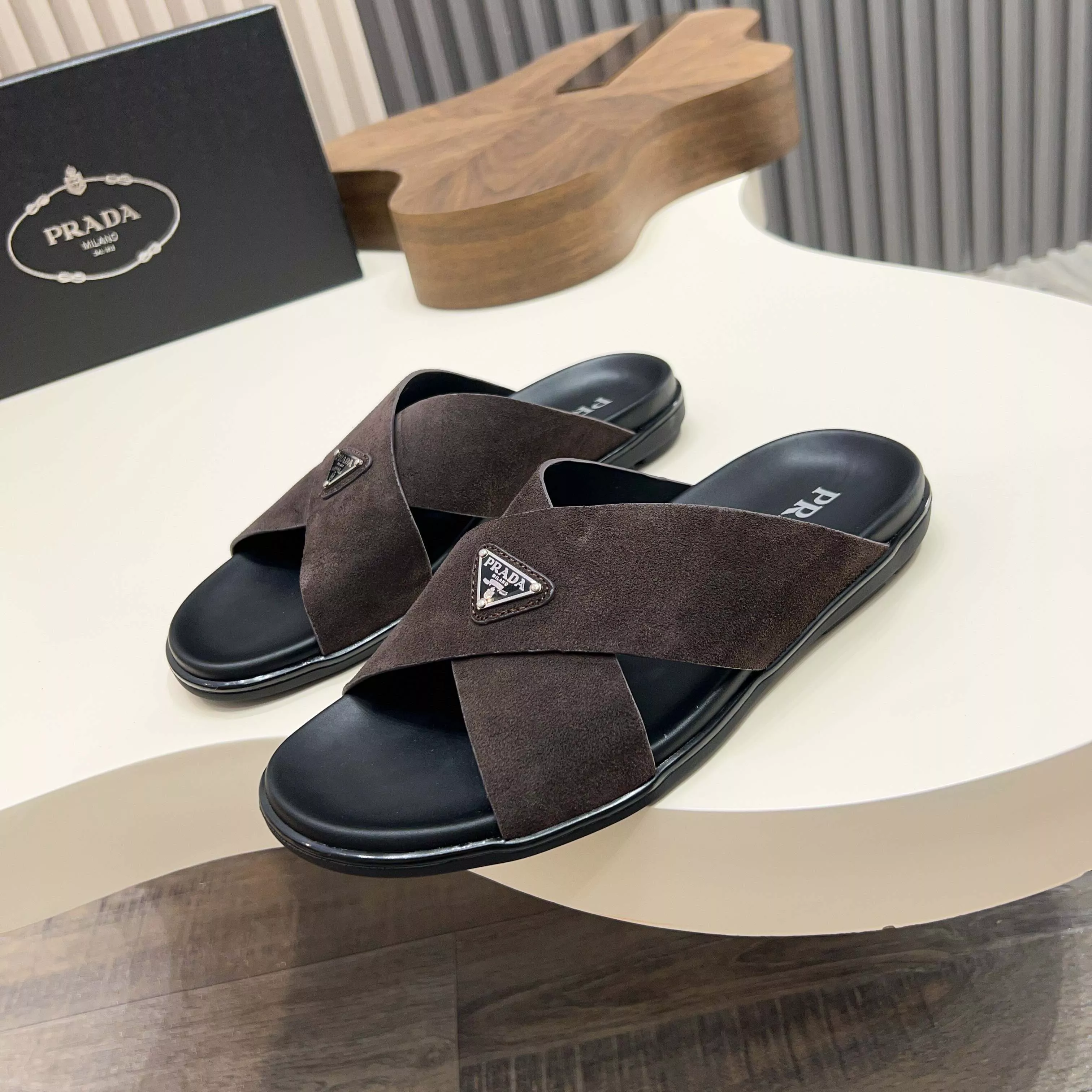 Prada Slippers For Men Classic 8251
