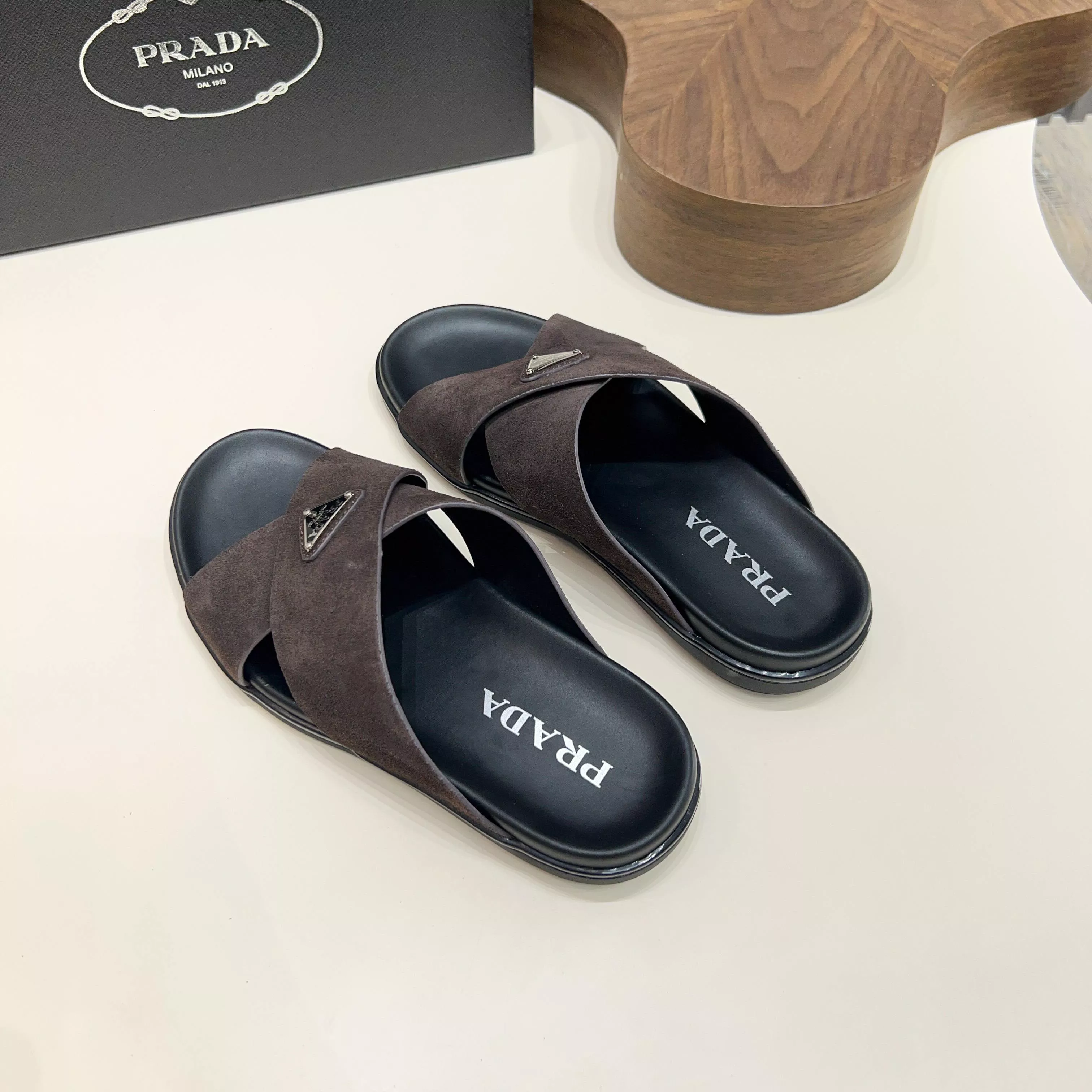 Prada Slippers For Men Classic 8251