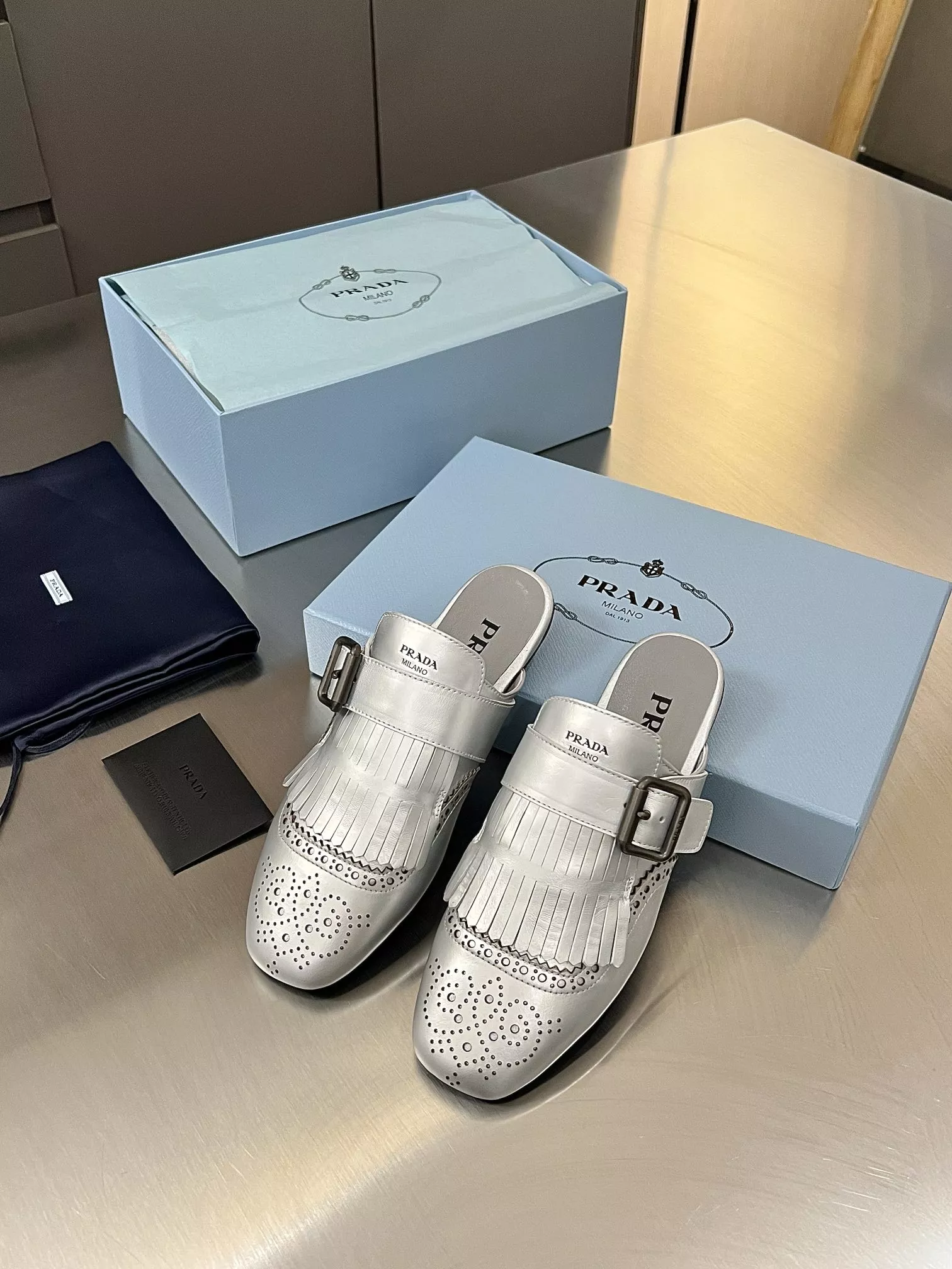 Prada Slippers For Men DailyWear 9568