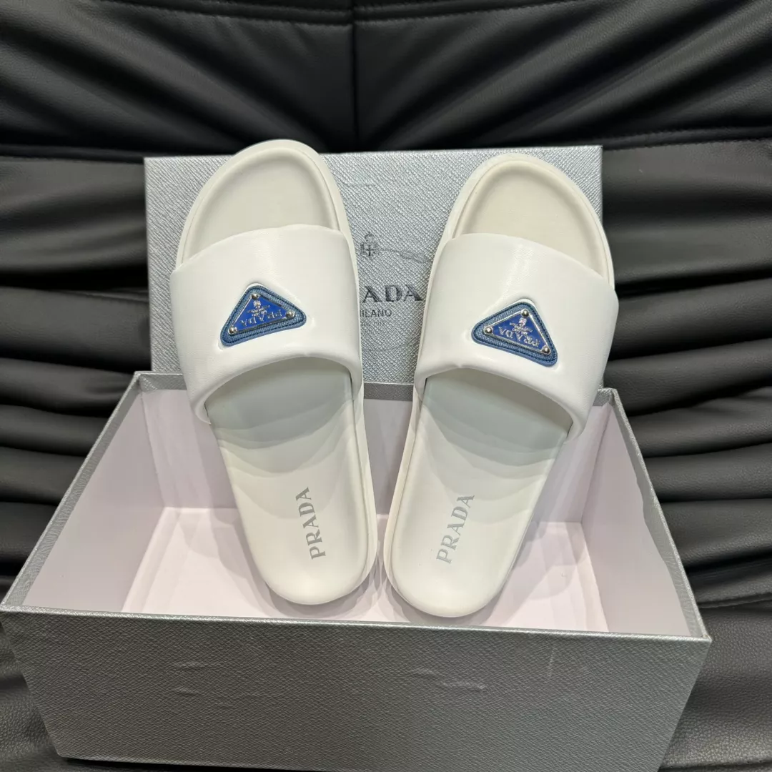 Prada Slippers For Men EasyMatch 4655