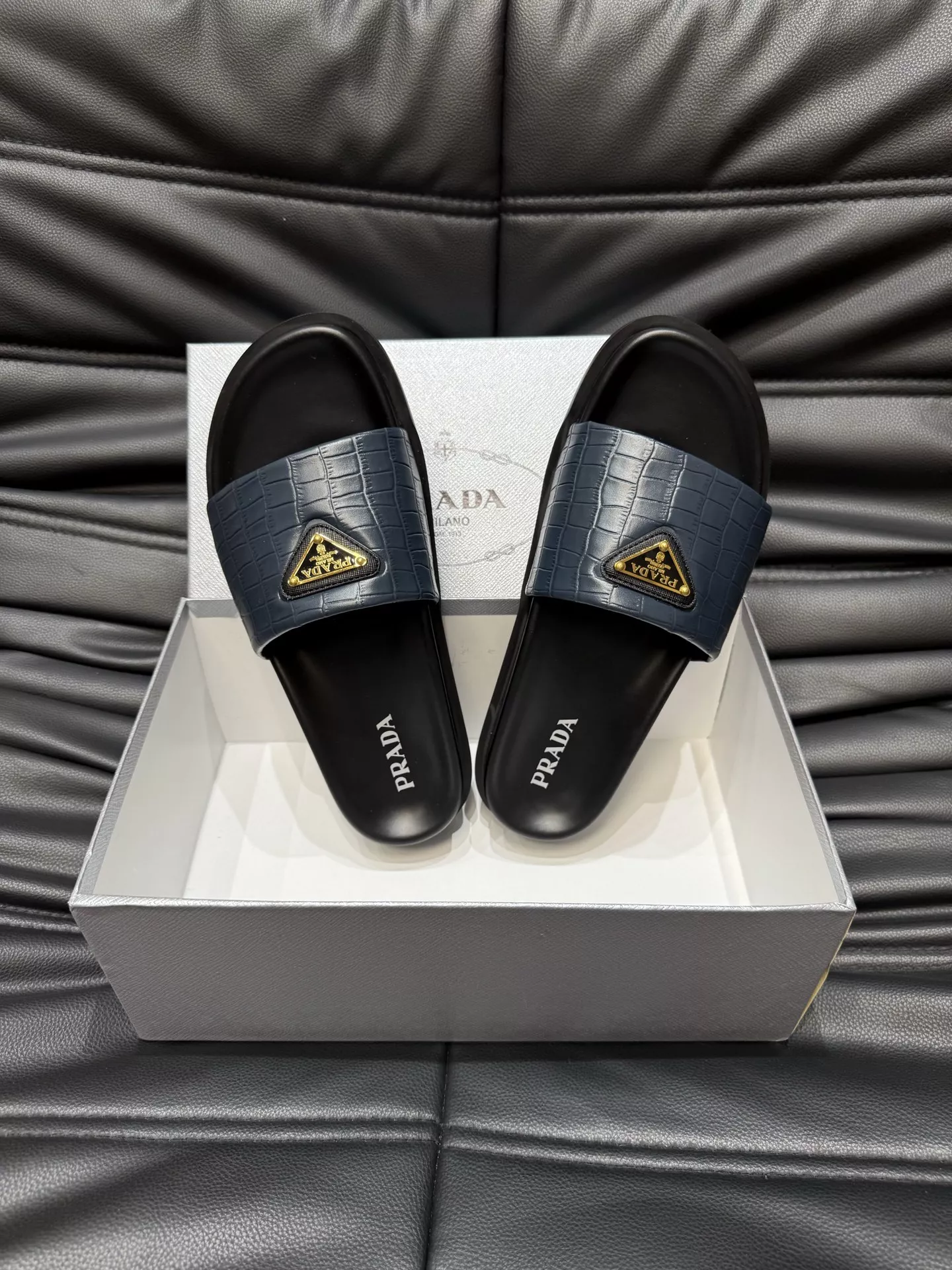 Prada Slippers For Men Sleek 3240