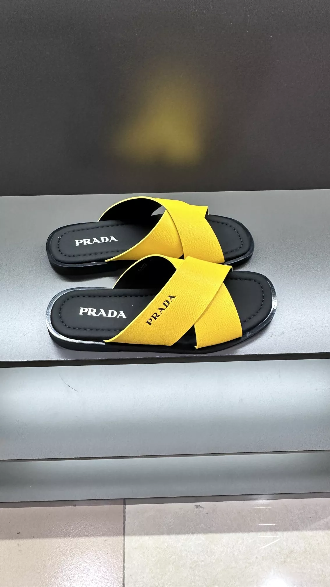 Prada Slippers For Men Sleek 4034