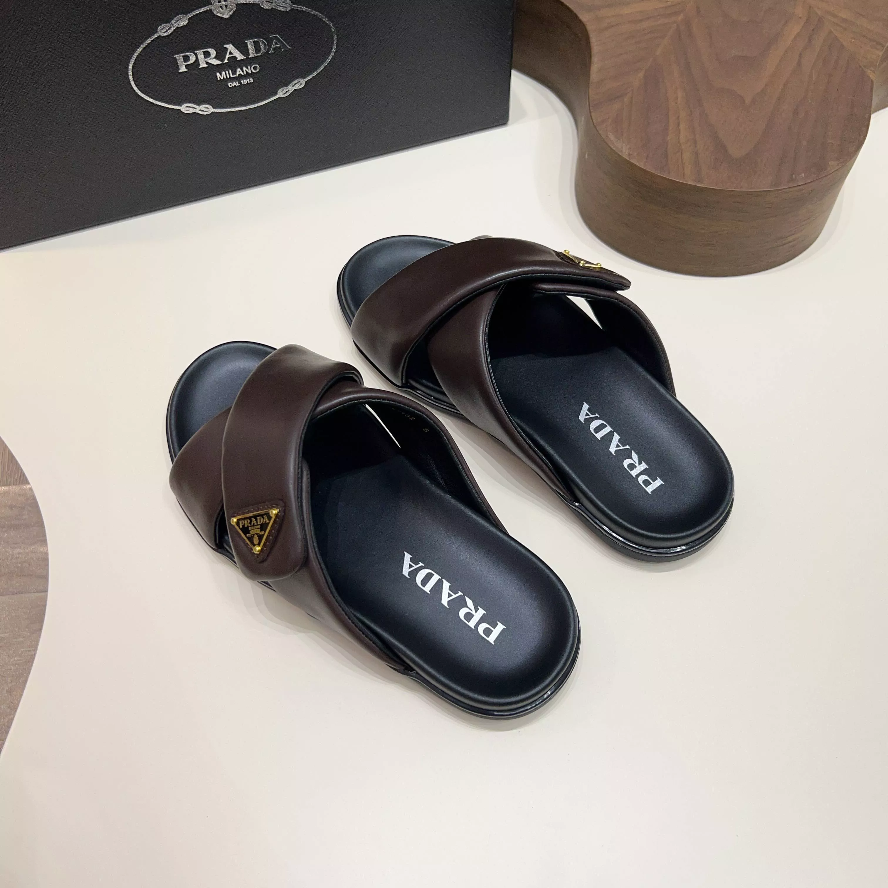 Prada Slippers For Men Sophisticated 6559