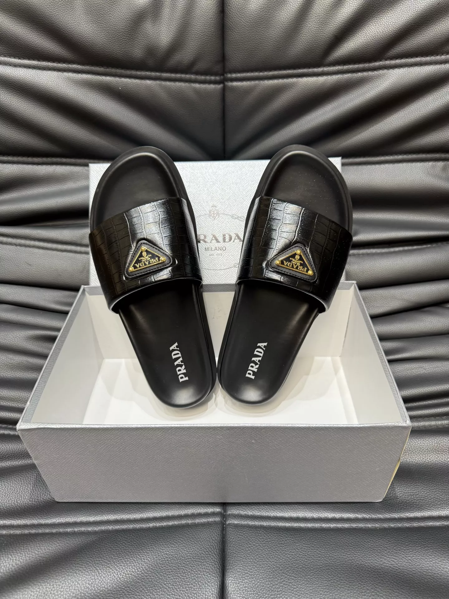 Prada Slippers For Men StreetReady 1466