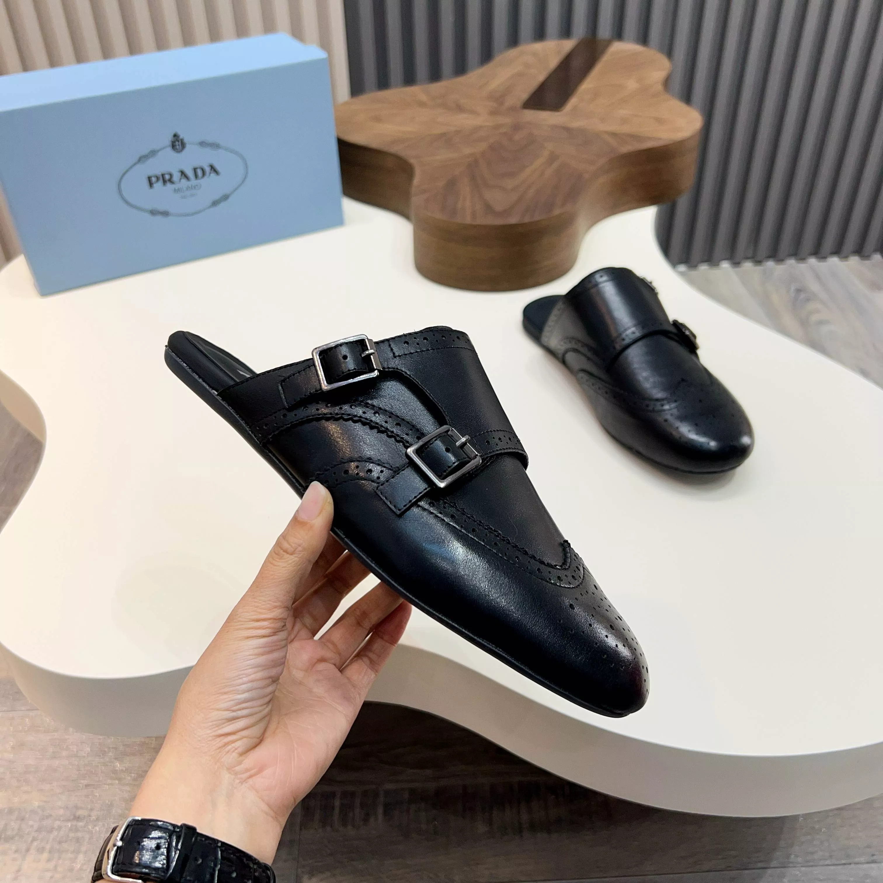 Prada Slippers For Men StreetReady 9457