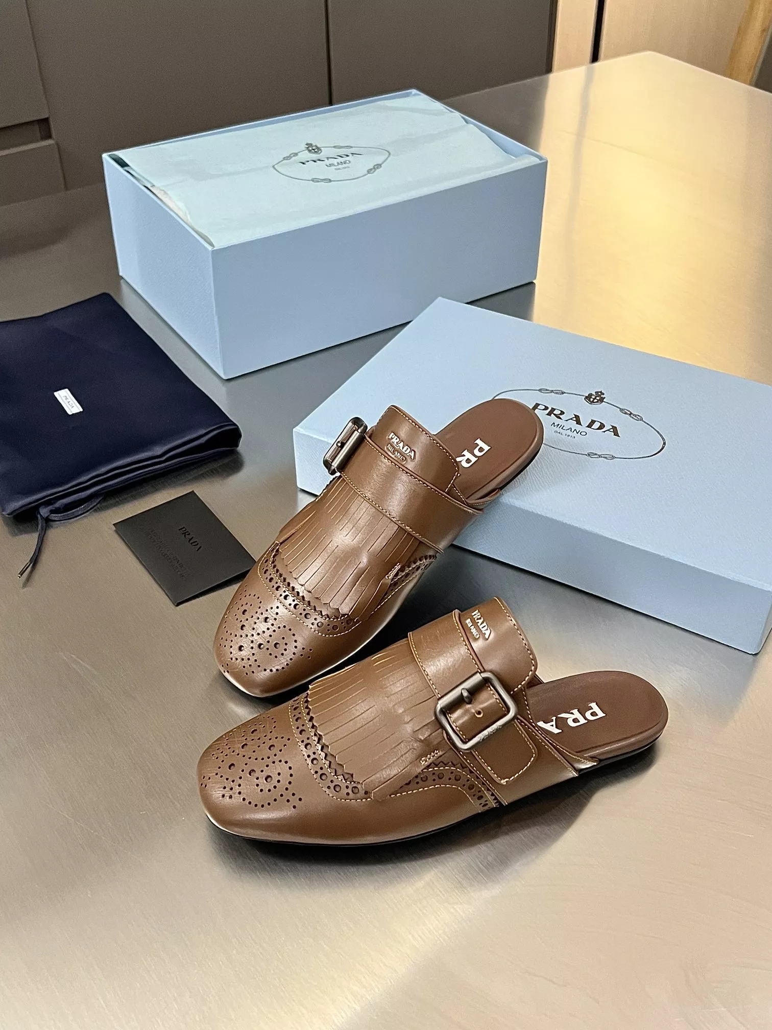 Prada Slippers For Men Unique 3165