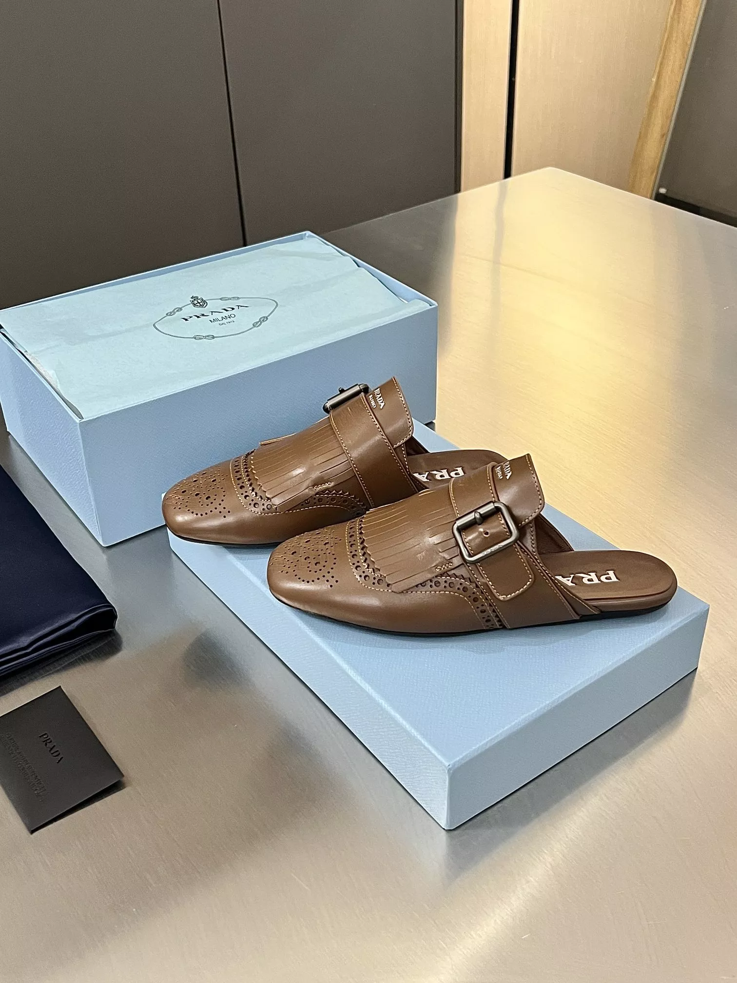 Prada Slippers For Men Unique 3165