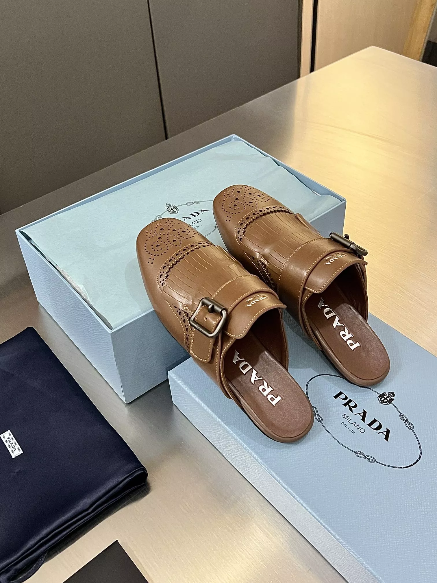 Prada Slippers For Men Unique 3165