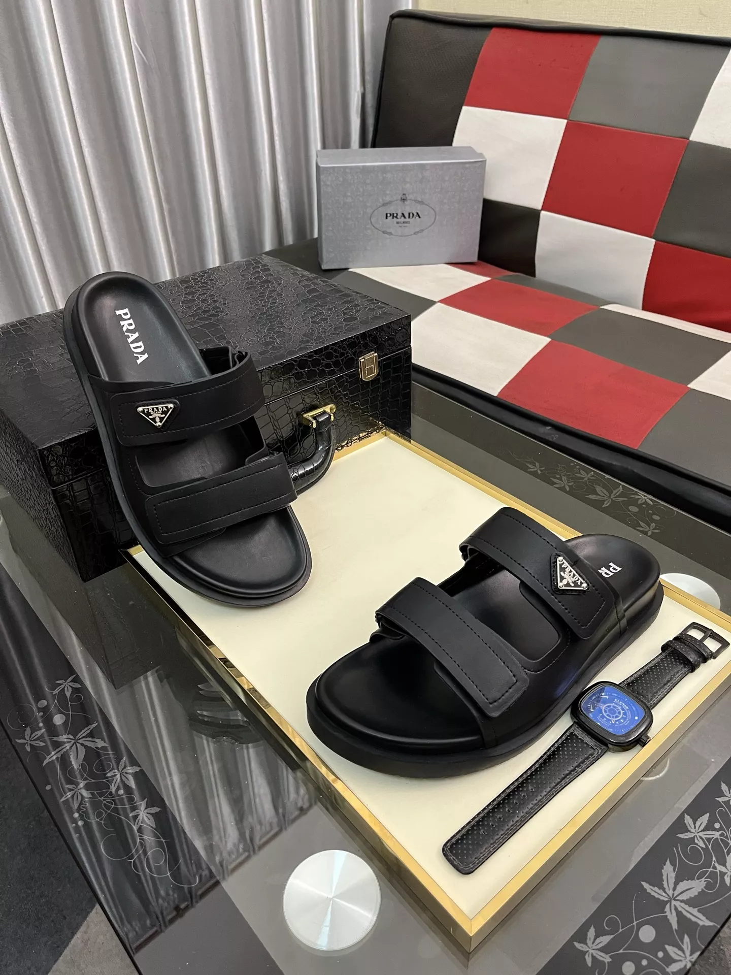 Prada Slippers For Men WellDesigned 4624