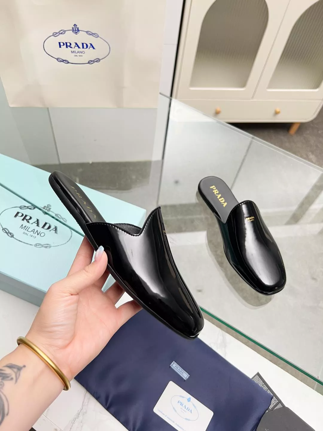 Prada Slippers For Women AllSeason 2226
