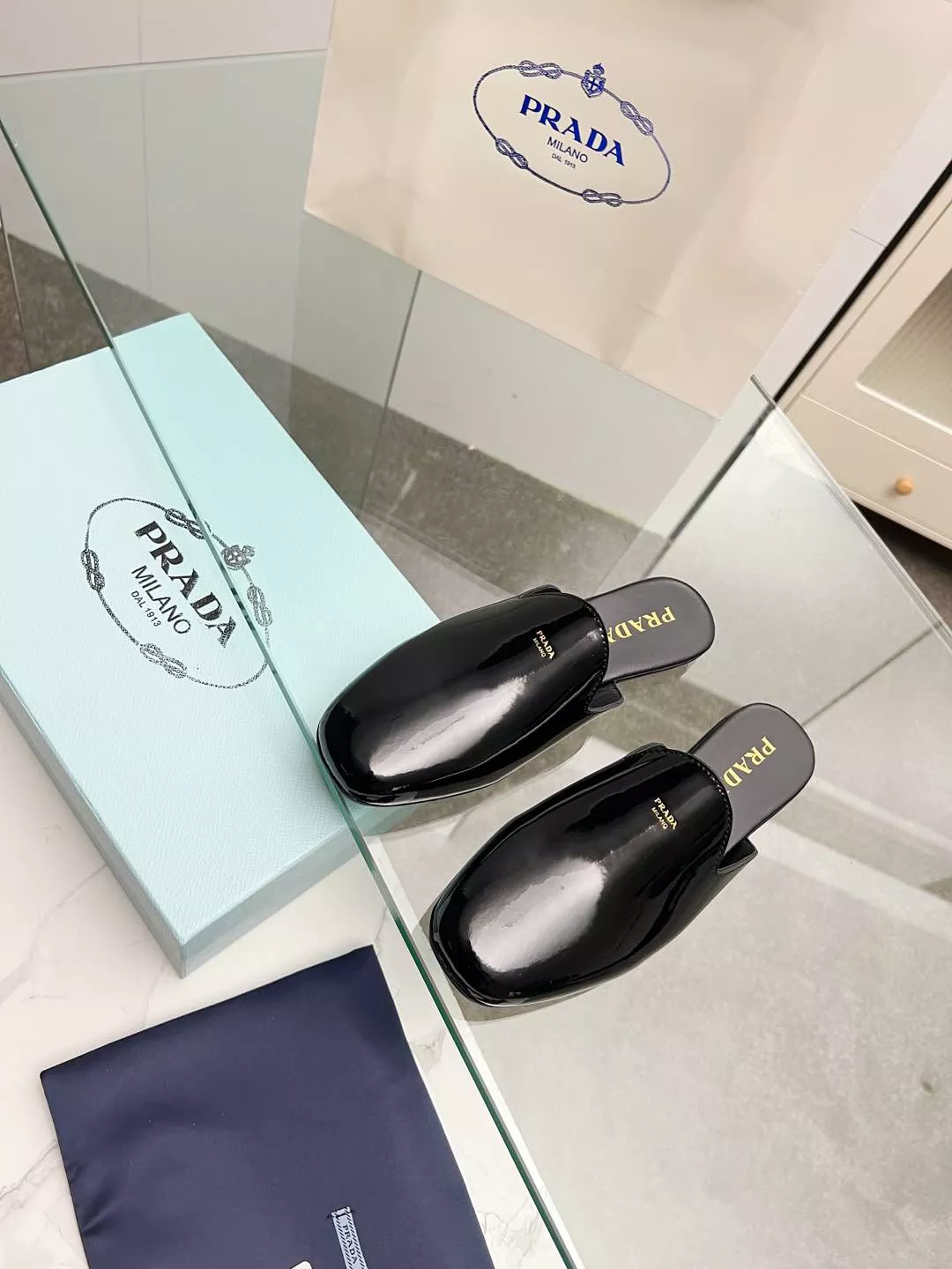 Prada Slippers For Women AllSeason 2226