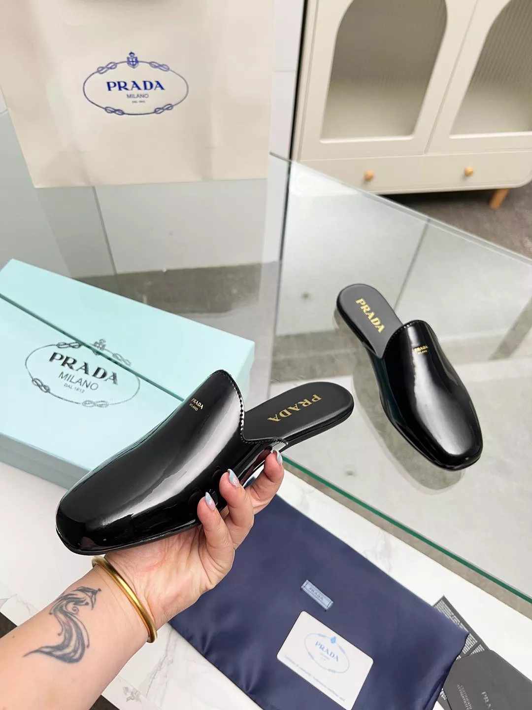 Prada Slippers For Women AllSeason 2226