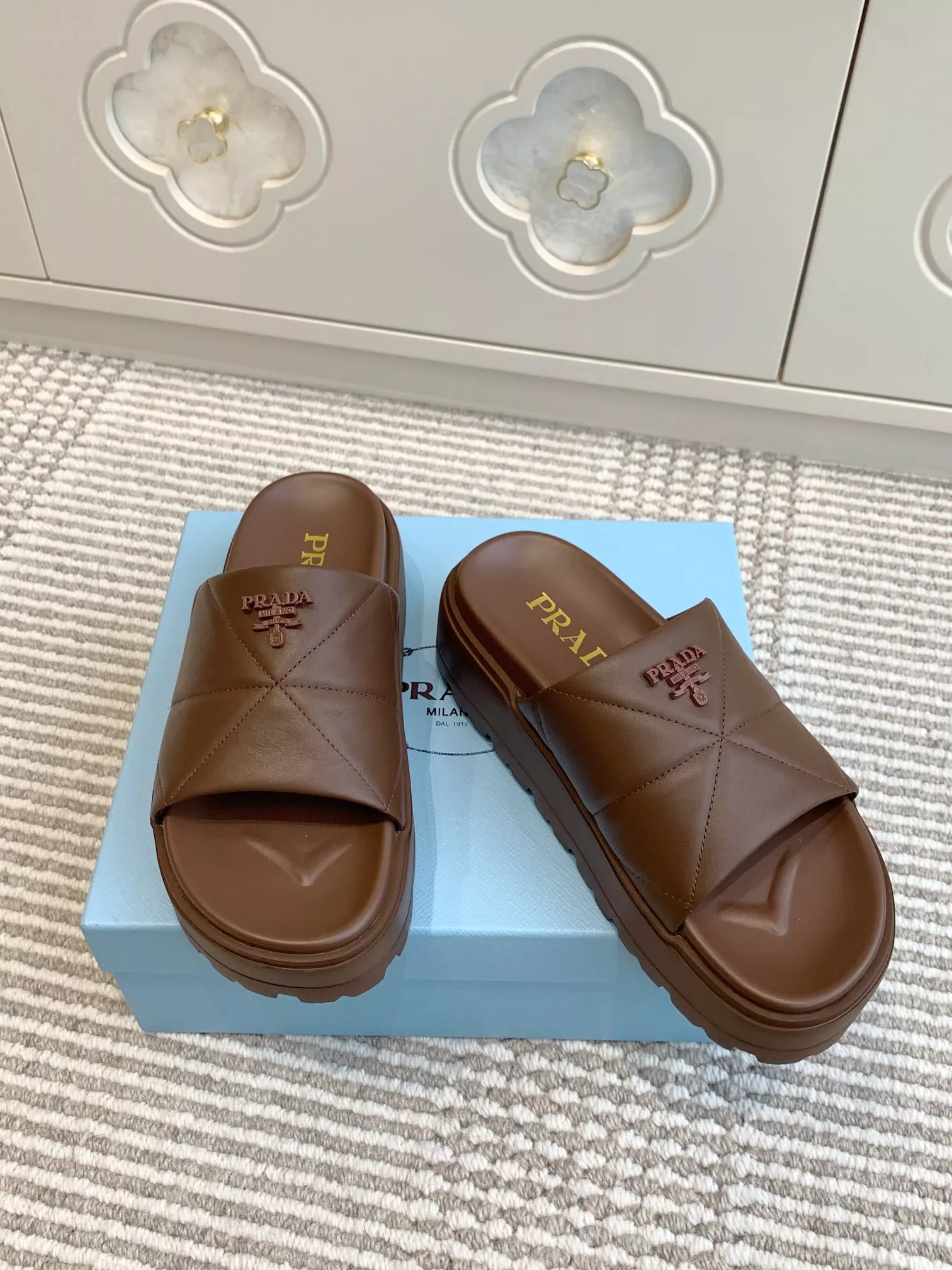 Prada Slippers For Women Bold 8901
