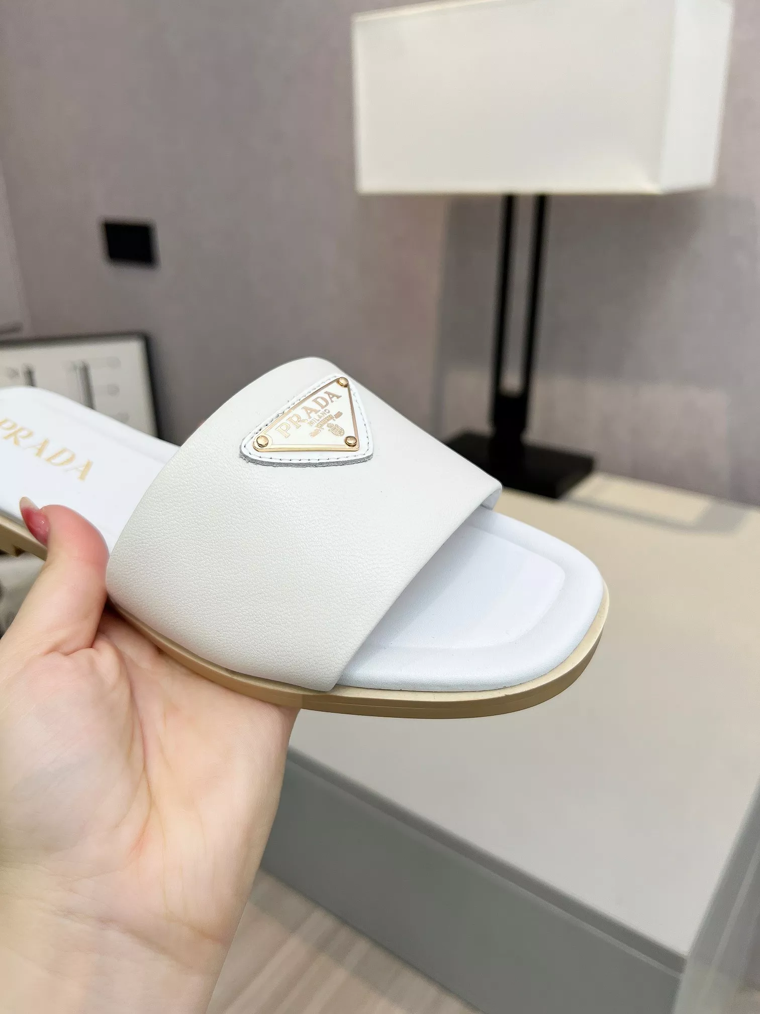 Prada Slippers For Women Breathable 5847