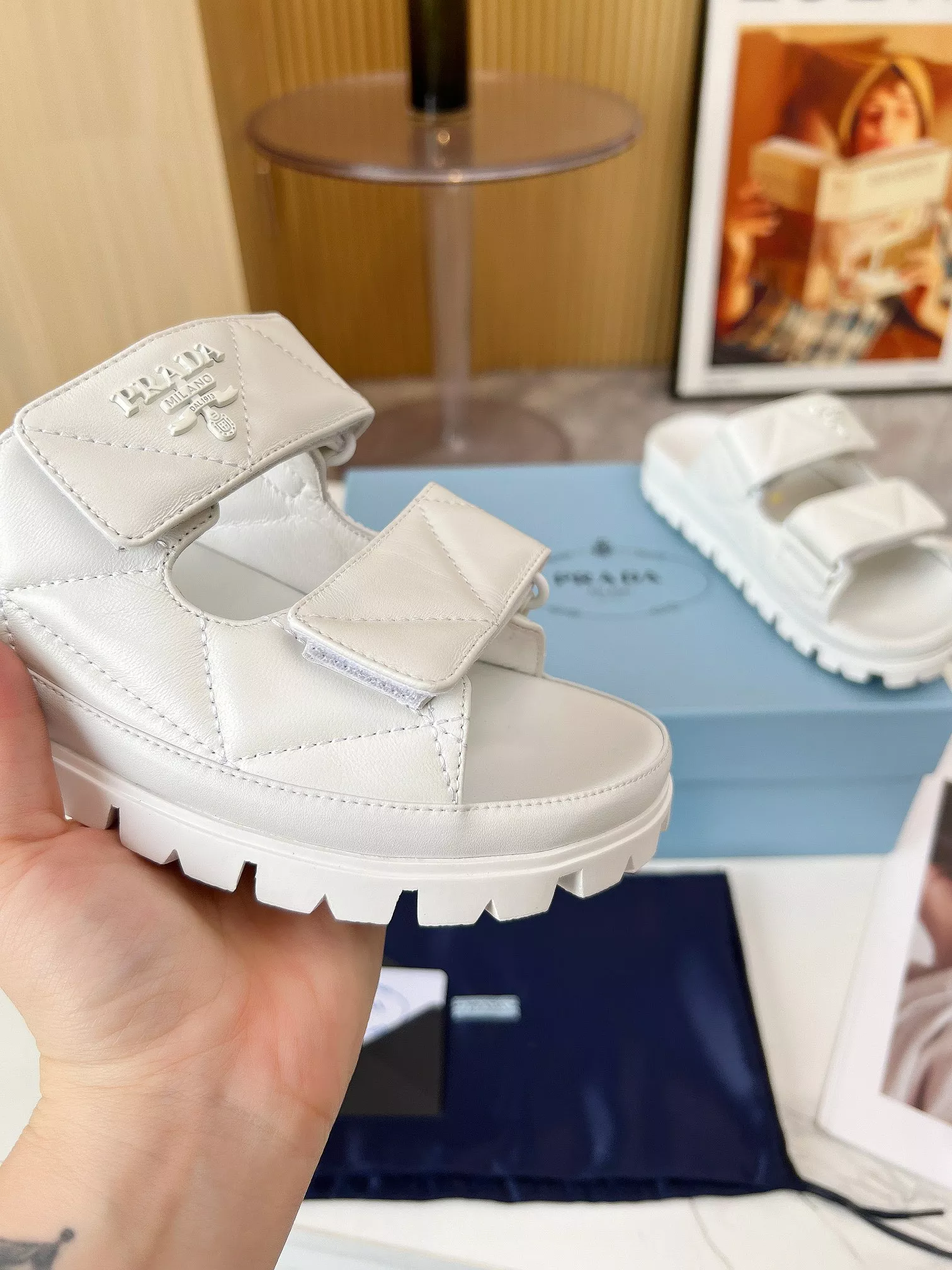 Prada Slippers For Women Breathable 9541