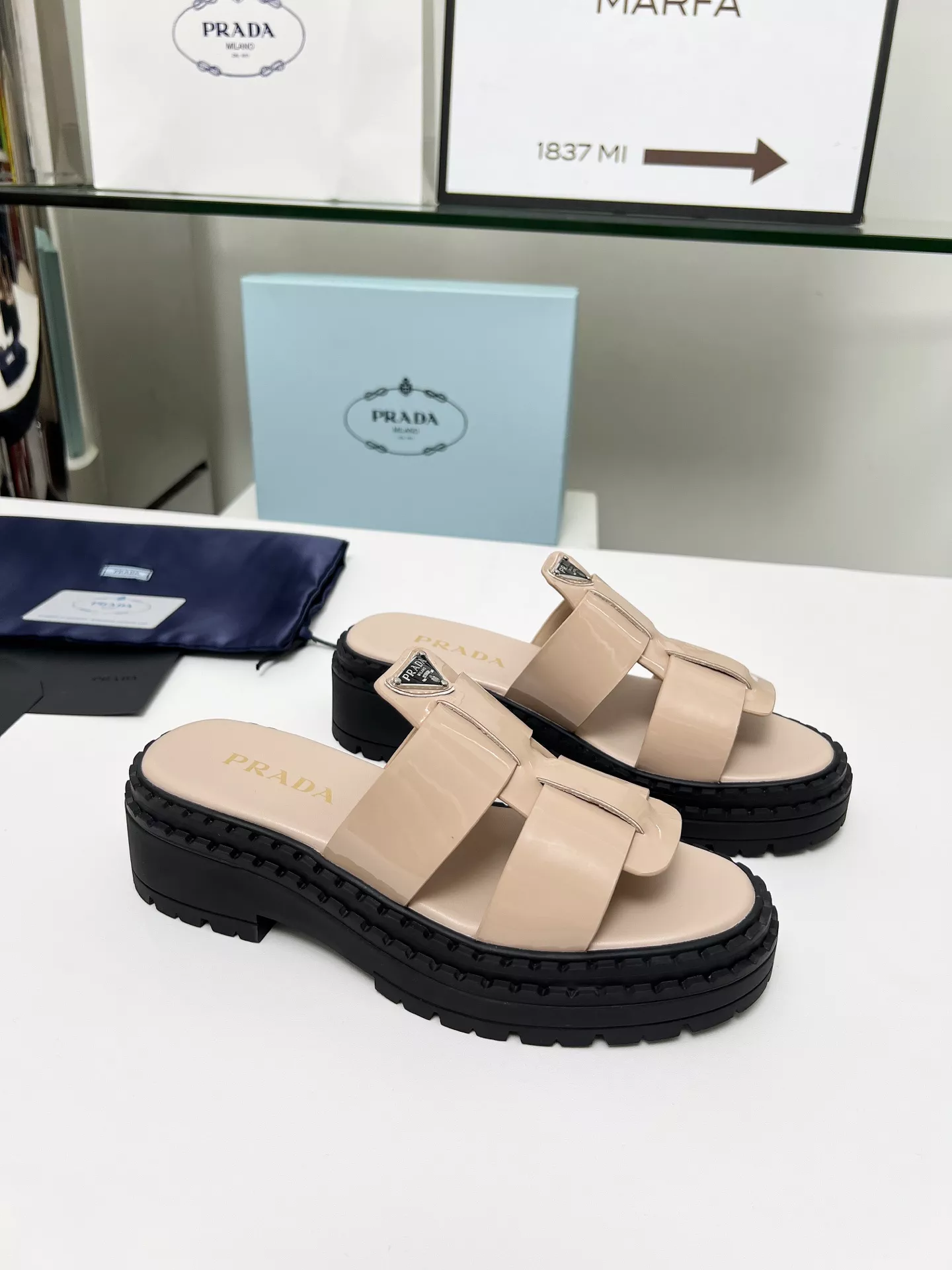 Prada Slippers For Women Cozy 508