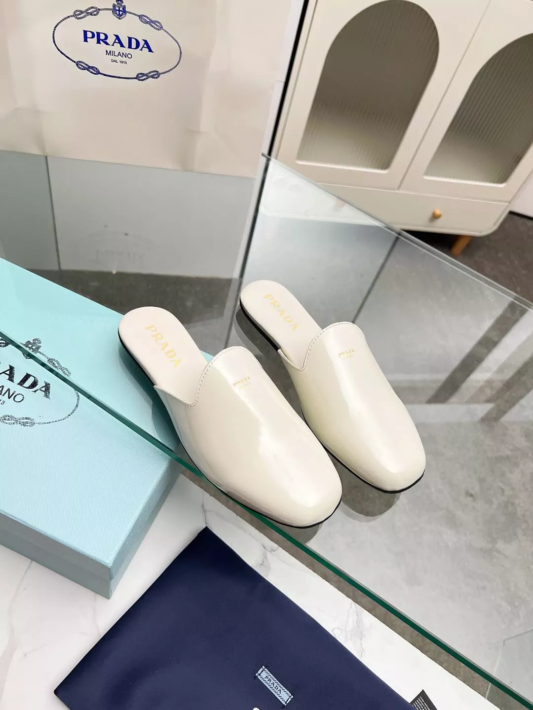 Prada Slippers For Women Durable 2543